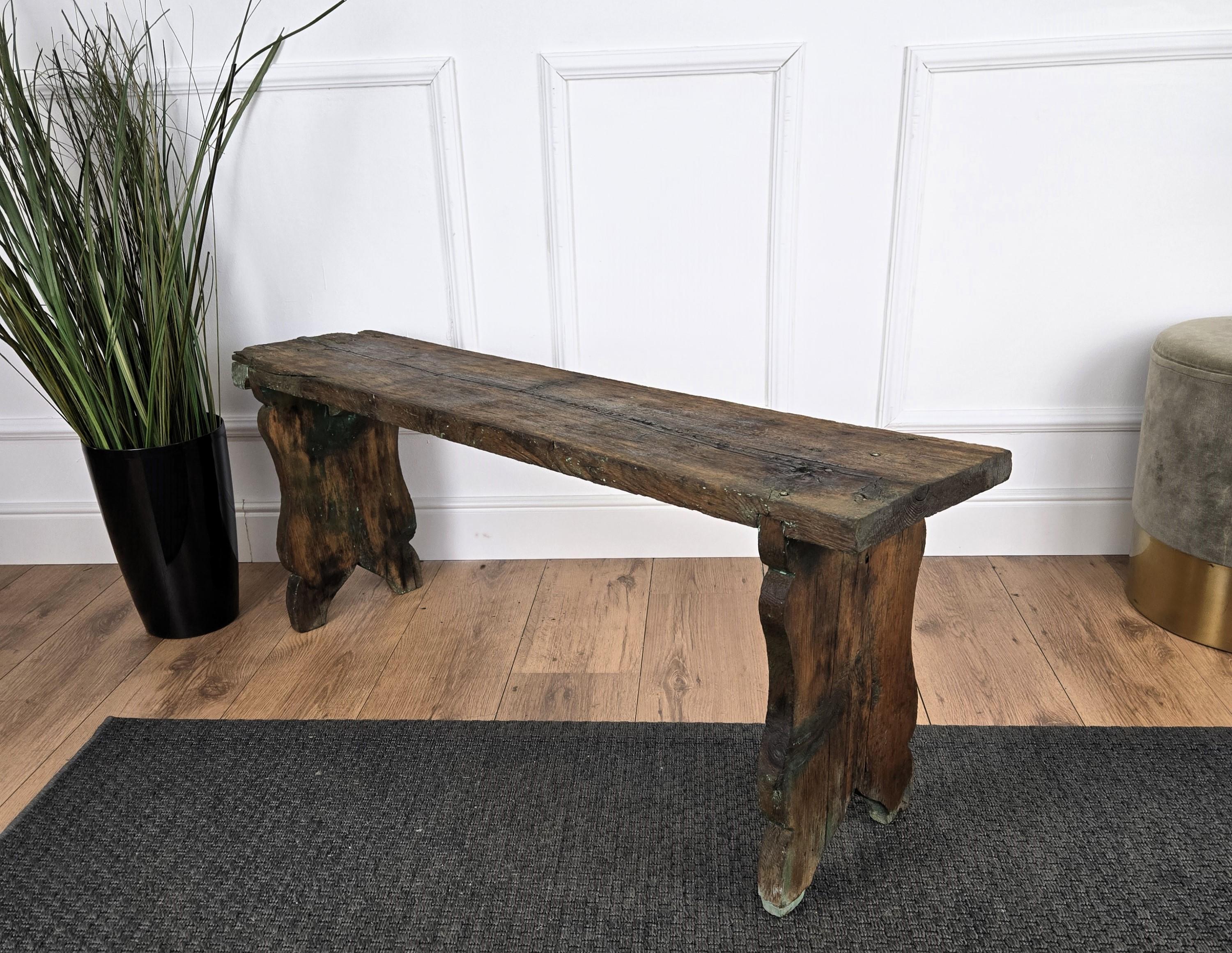 Table d'appoint en bois Primitive Rustique Minimale Italienne Midcentury Banc Tabouret Bon état - En vente à Carimate, Como