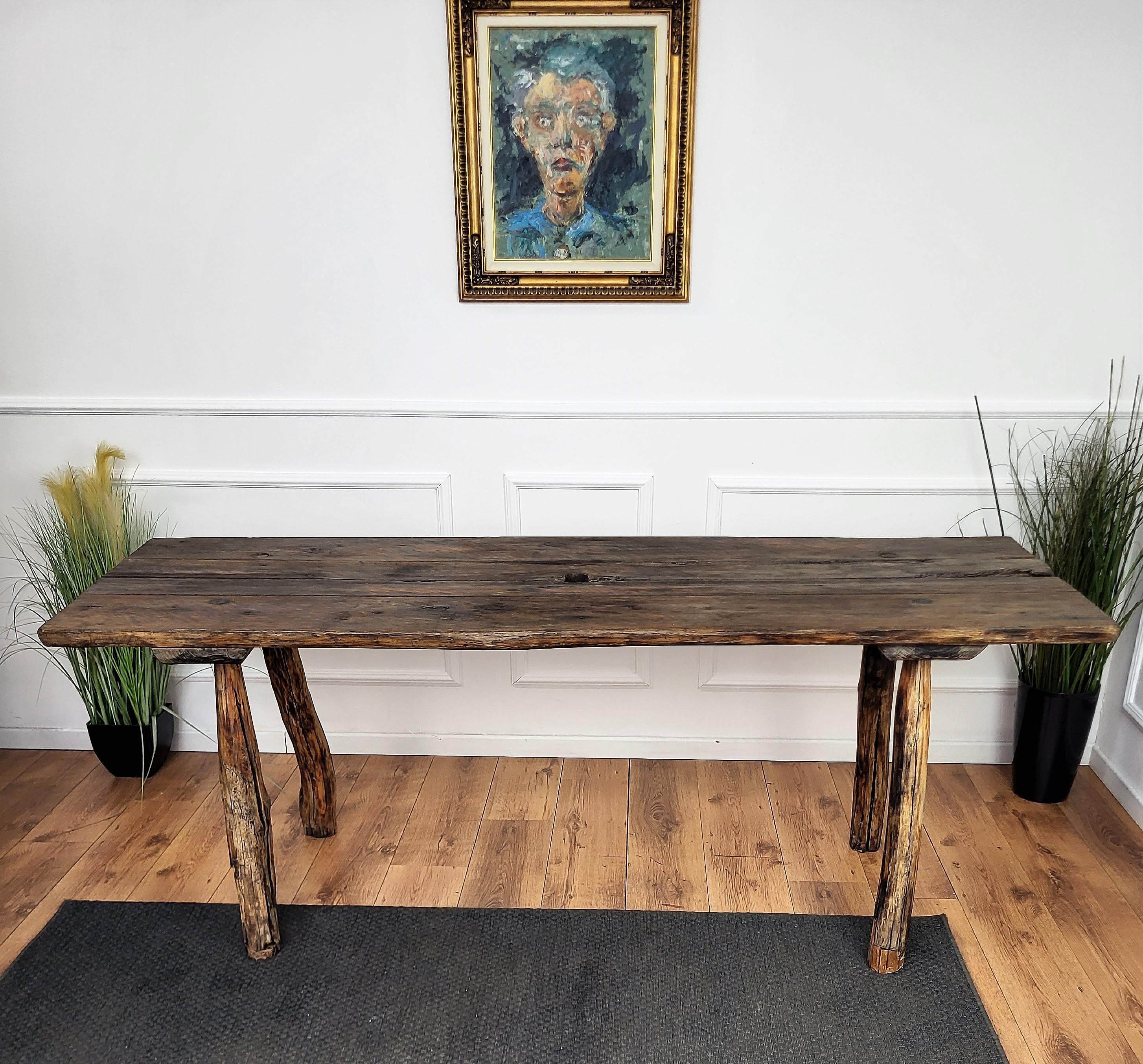 Primitive Rustic Minimal Italian Wooden Table In Fair Condition In Carimate, Como