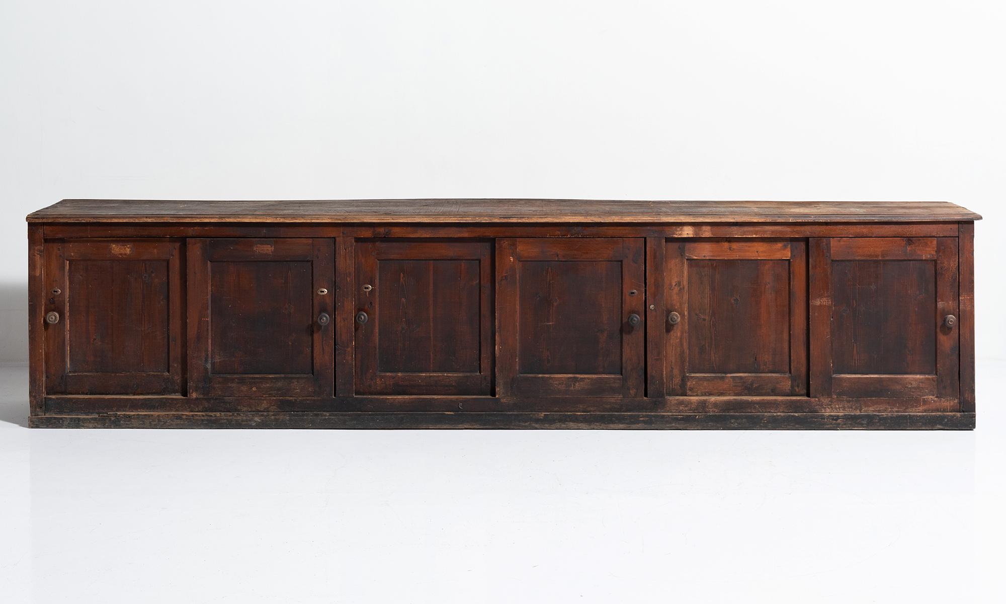 Primitive Sideboard, Italy 1900.

Massive pine storage cabinet, originally from a workshop.
