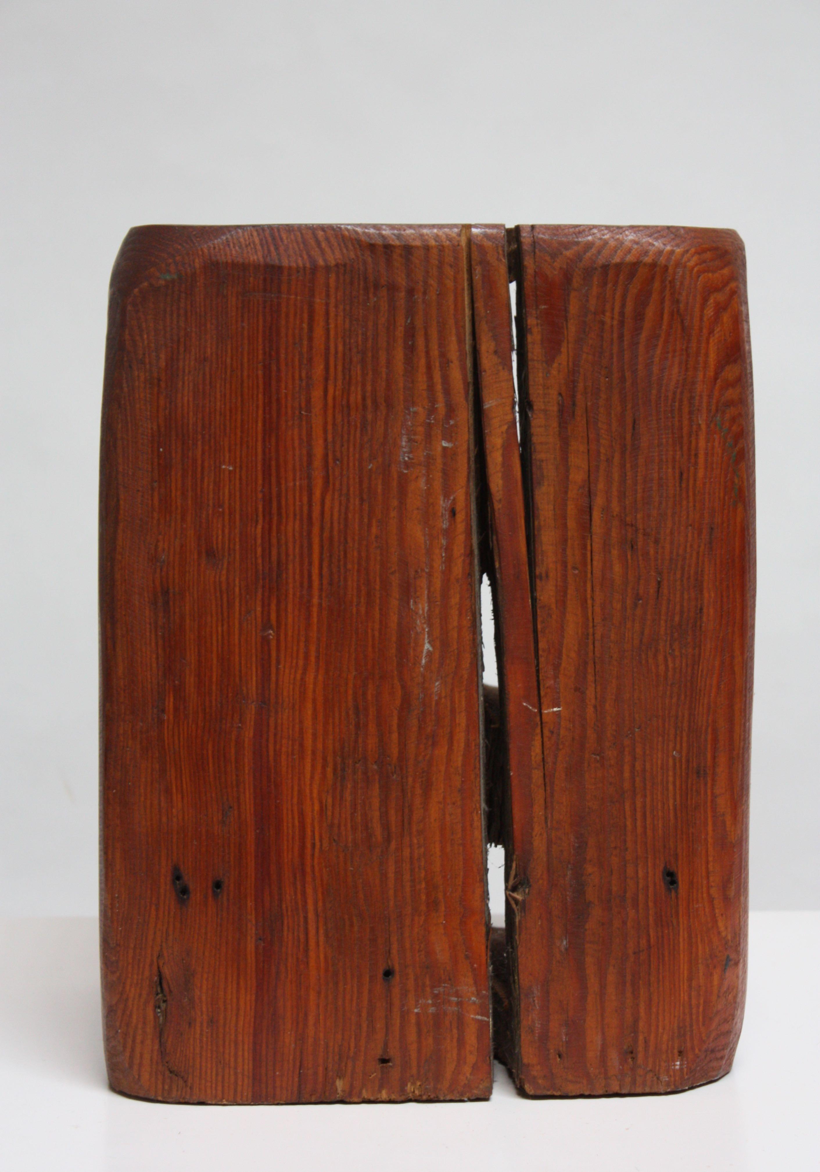 Primitive Solid Red Cedarwood Six-Bottle Wine Holder In Good Condition In Brooklyn, NY