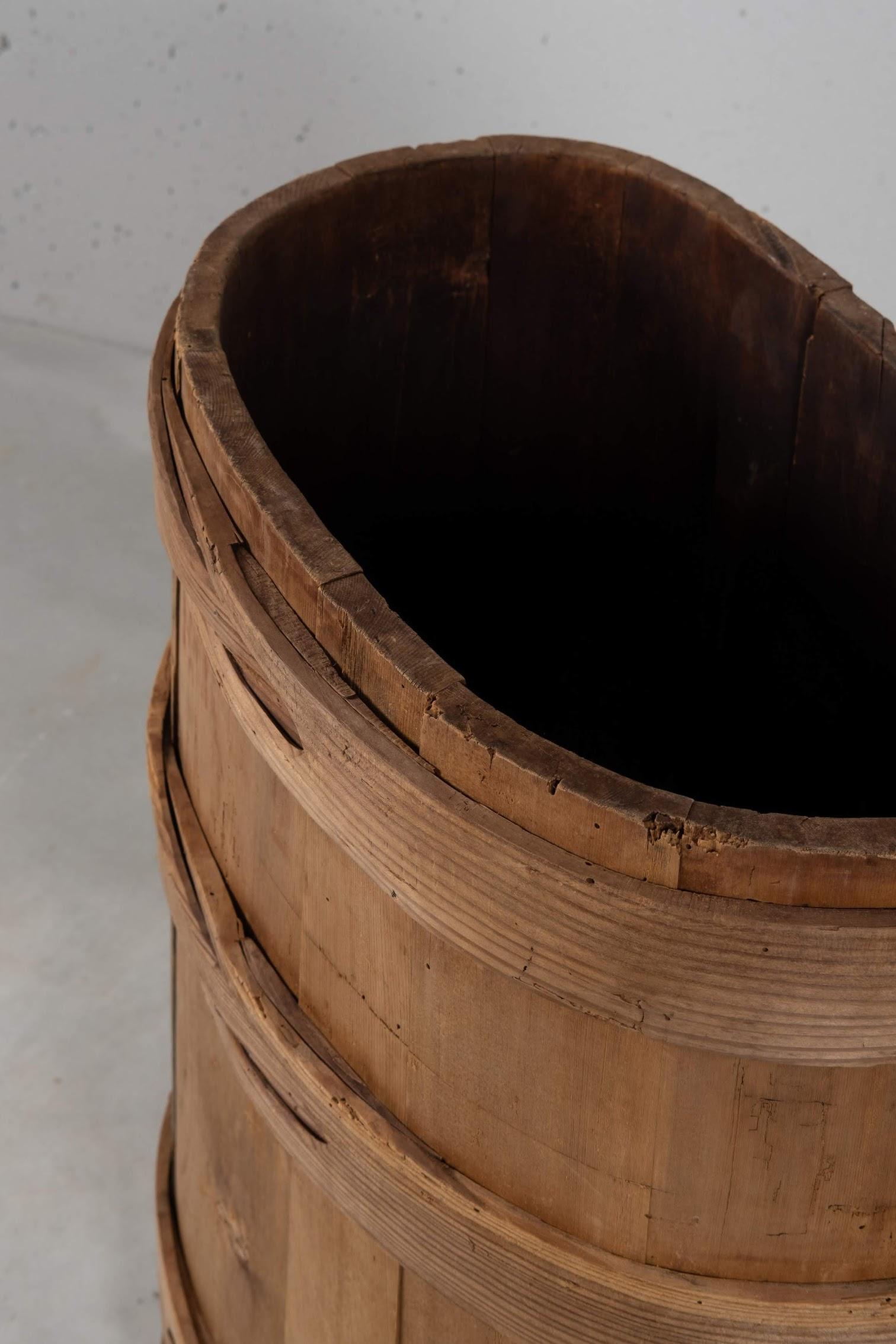19th Century Primitive Solid Spruce Bucket, Italy, circa 1800 For Sale