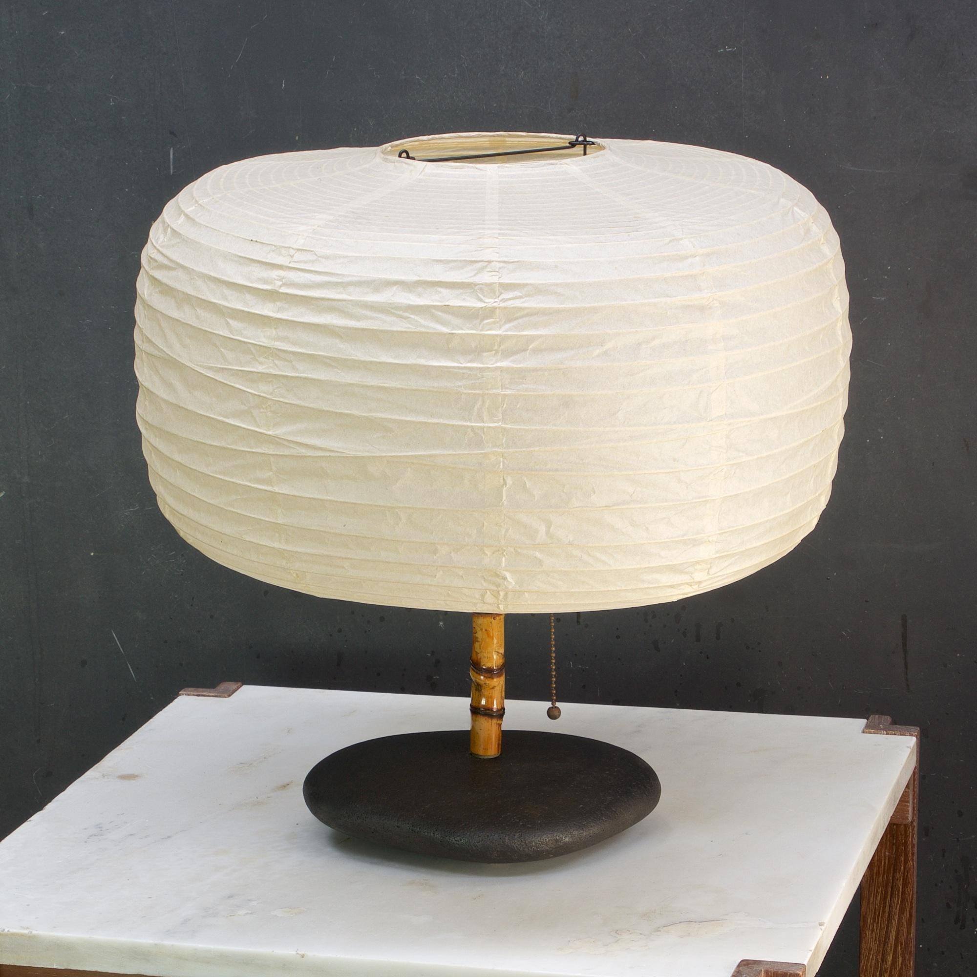 Wonderful new 2018 assemblage made of vintage materials. A Modern50 studio made table lamp with an Asian and Mid-Century presence. 

Lamp rock base is 9.5 x 7.5 in.
