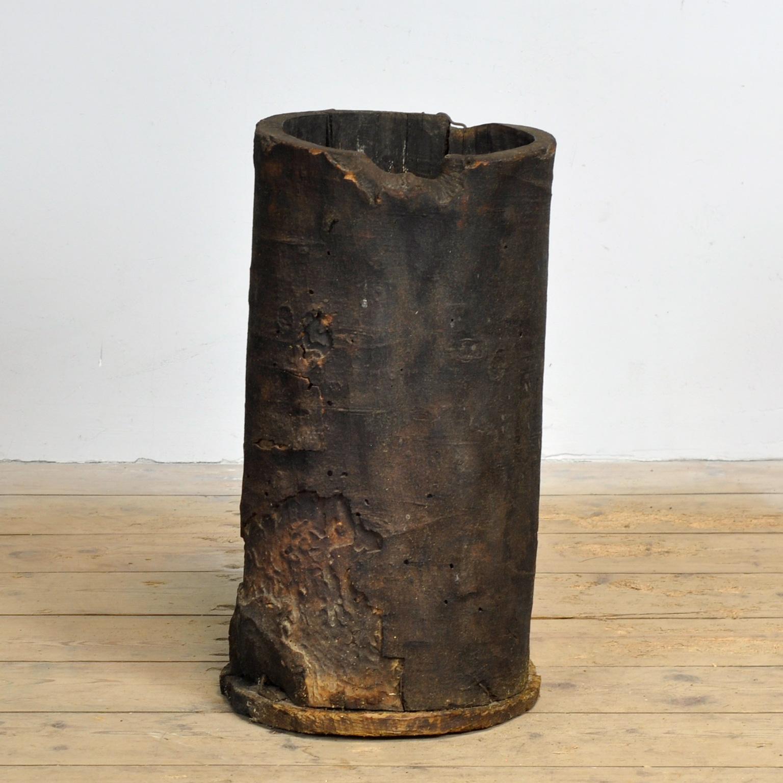 Primitives Lagerfass/Pflanzgefäß, um 1900 im Zustand „Gut“ im Angebot in Amsterdam, Noord Holland