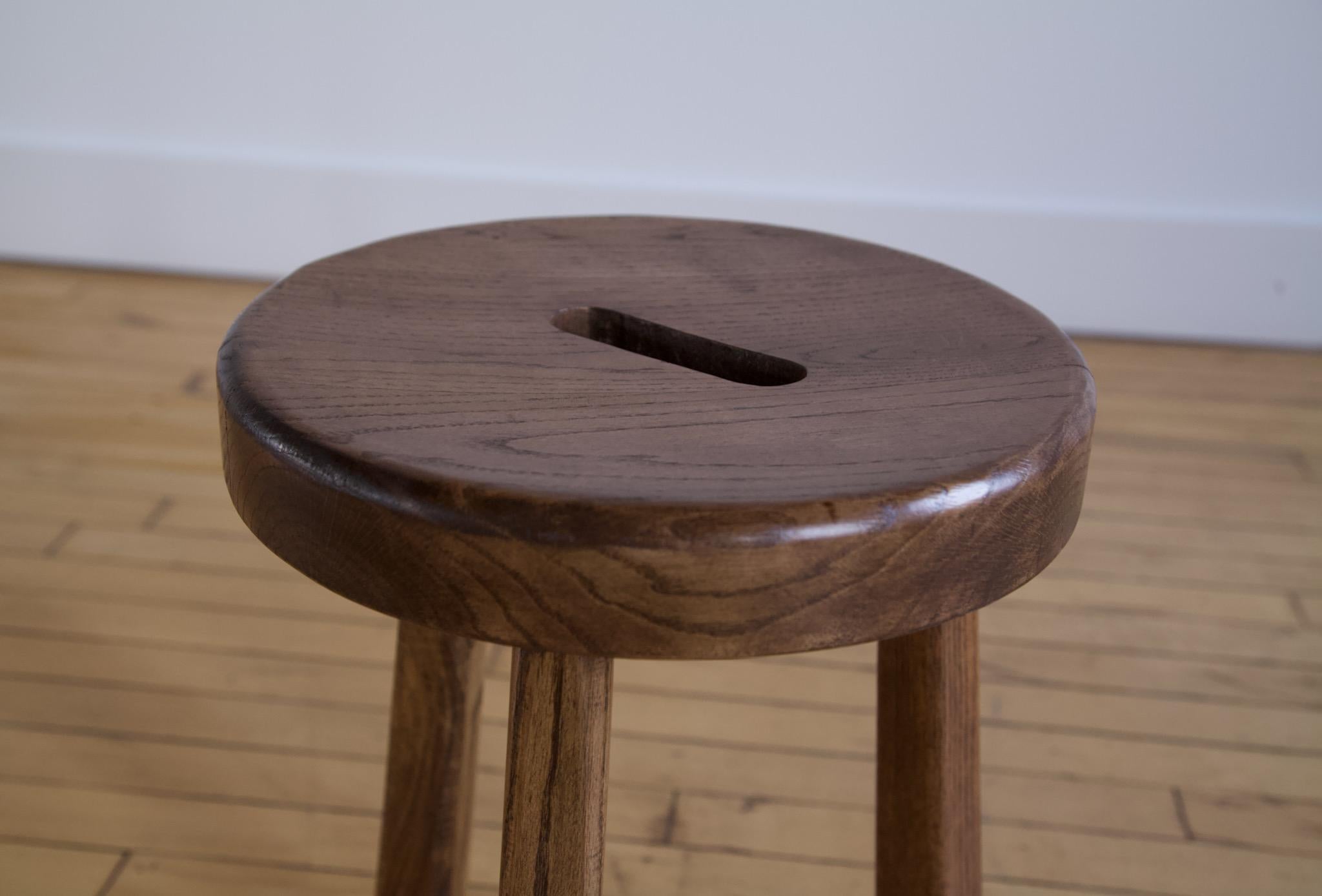Primitif Tabouret de traite style Olavi Hanninen en vente