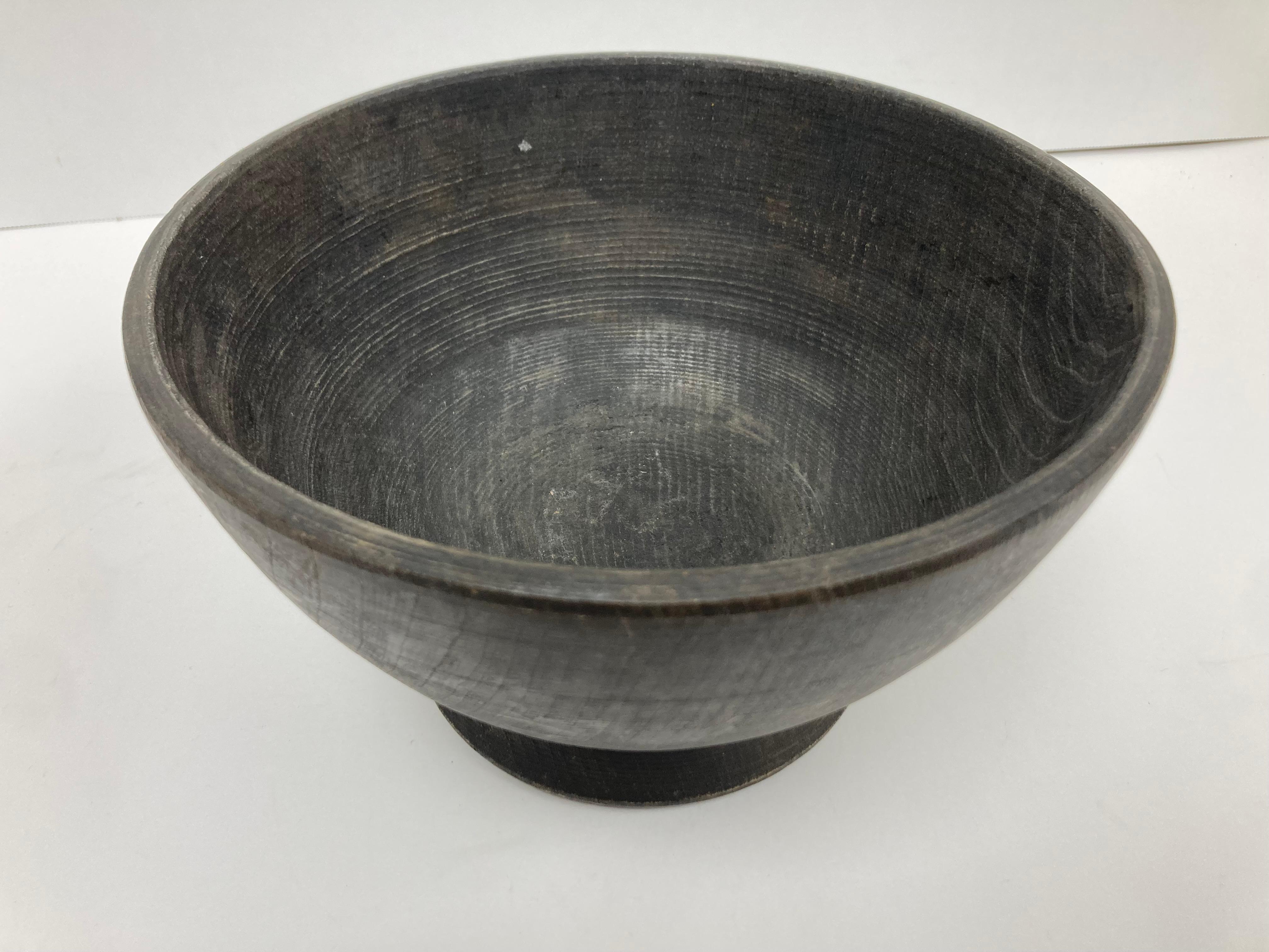 Primitive Style Turned and Footed Wood Bowl For Sale 2