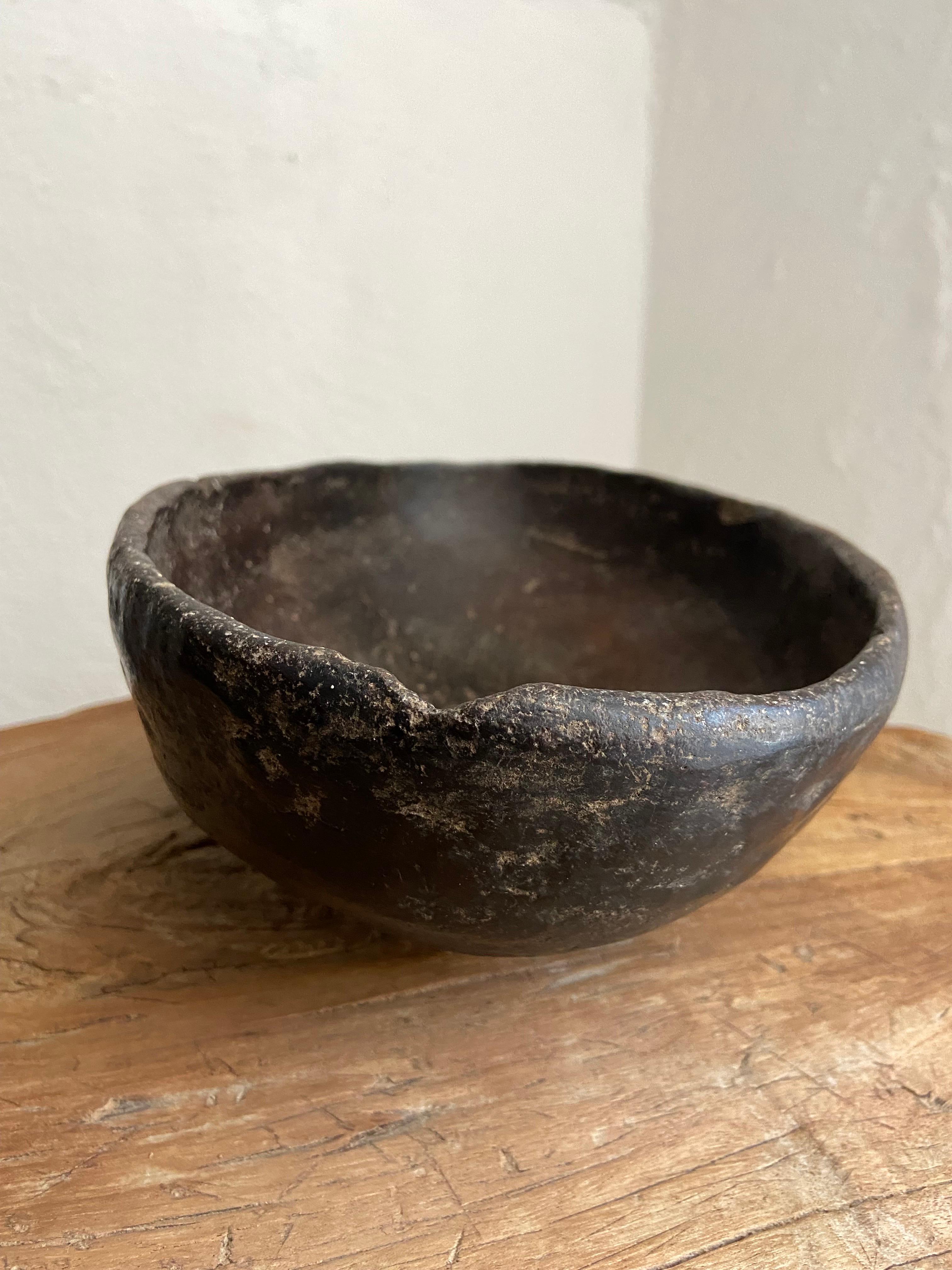 Mexican Primitive Styled Ceramic Bowl From The Mixteca Region of Oaxaca, Mexico