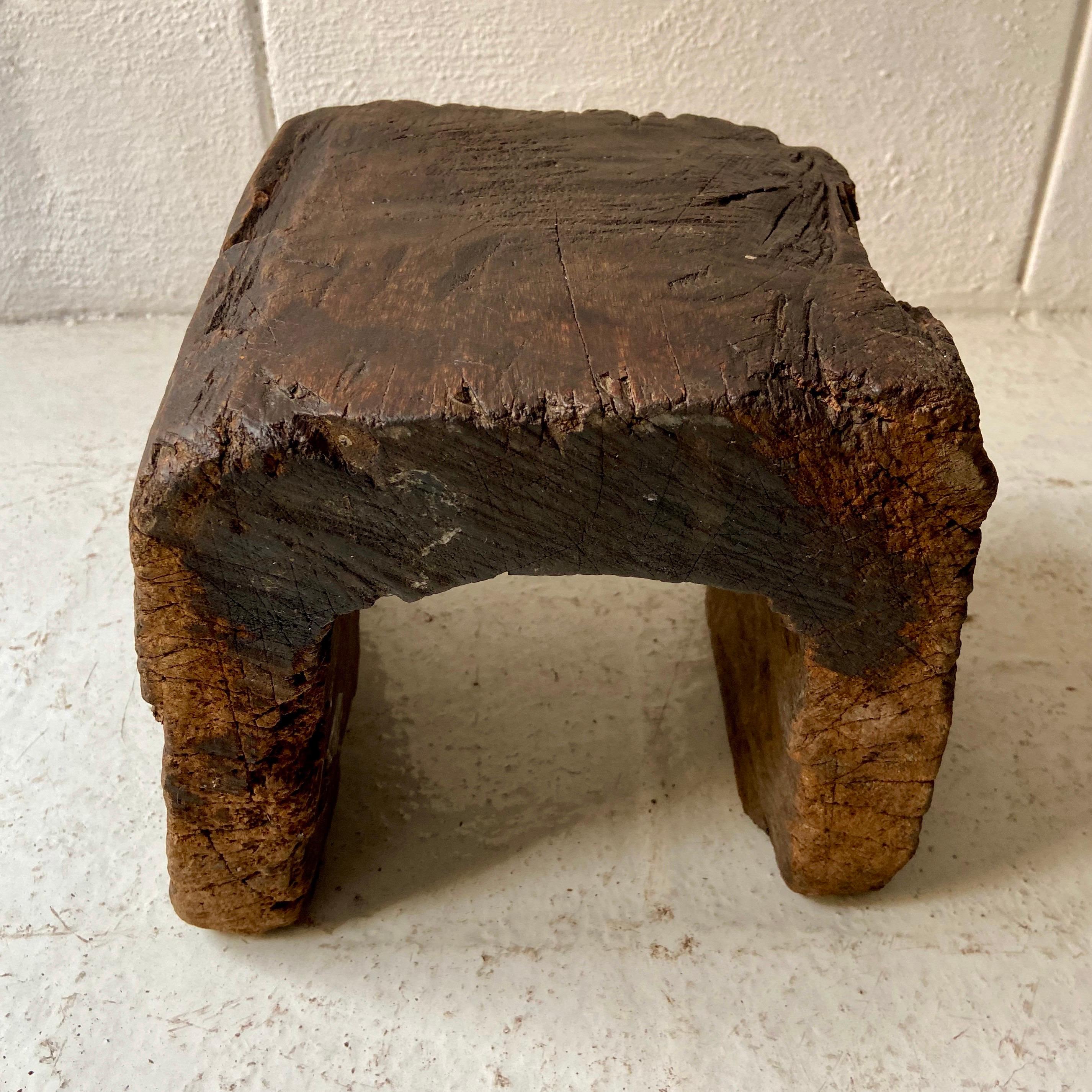Primitive Styled Hardwood Dining Stool from Mexico, circa 1920s In Distressed Condition In San Miguel de Allende, Guanajuato