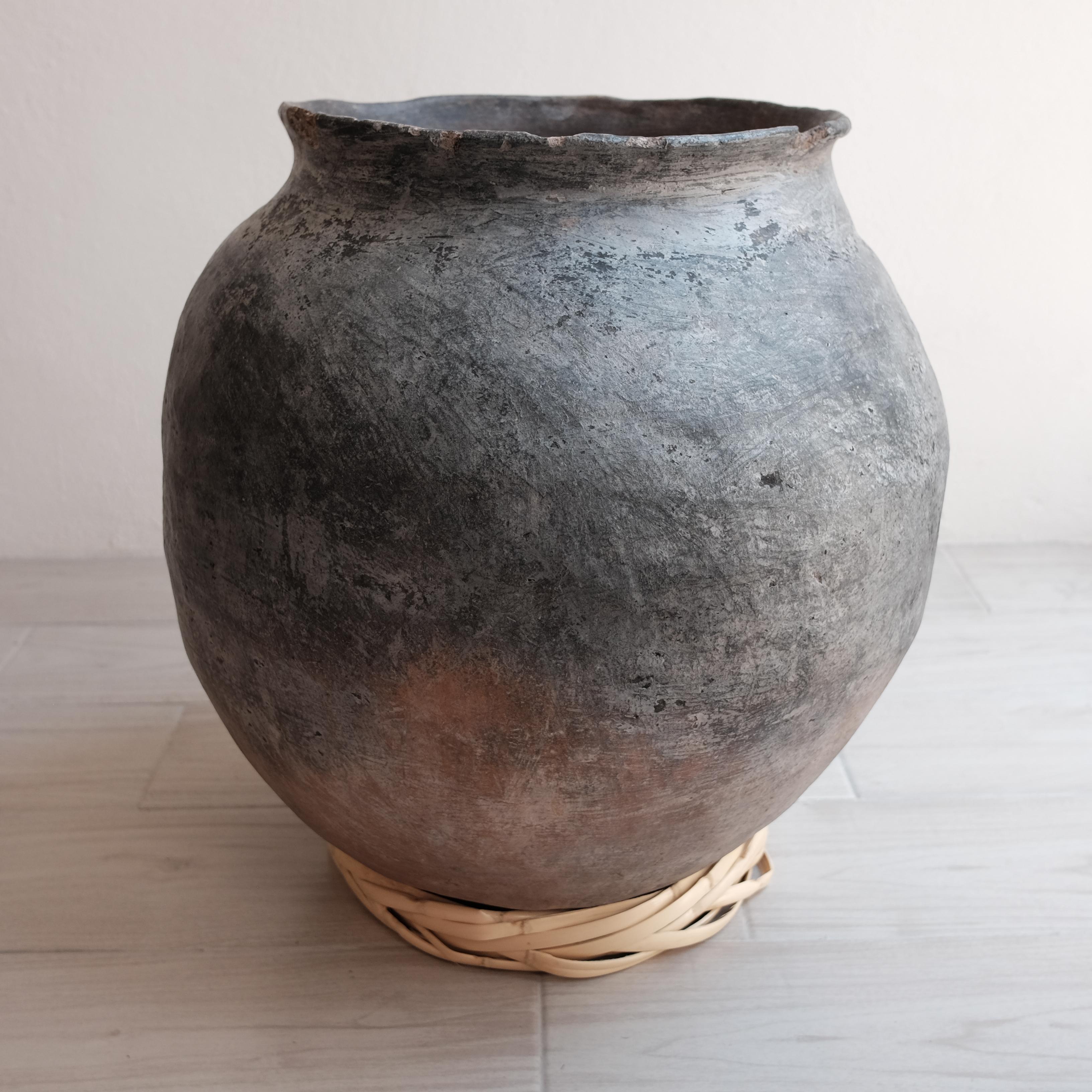 Primitive Styled Pot from Oaxaca 3