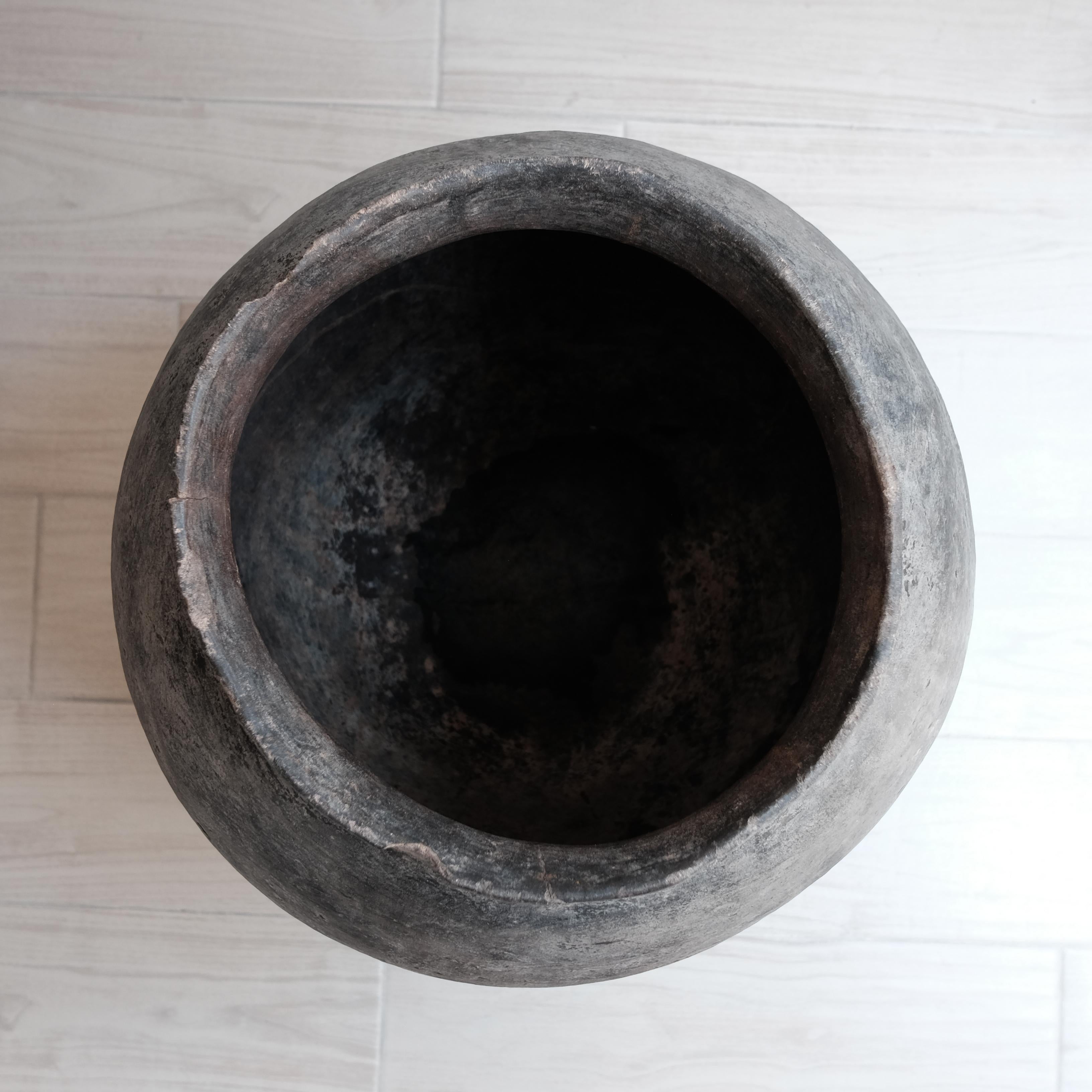 Primitive Styled Pot from Oaxaca 4