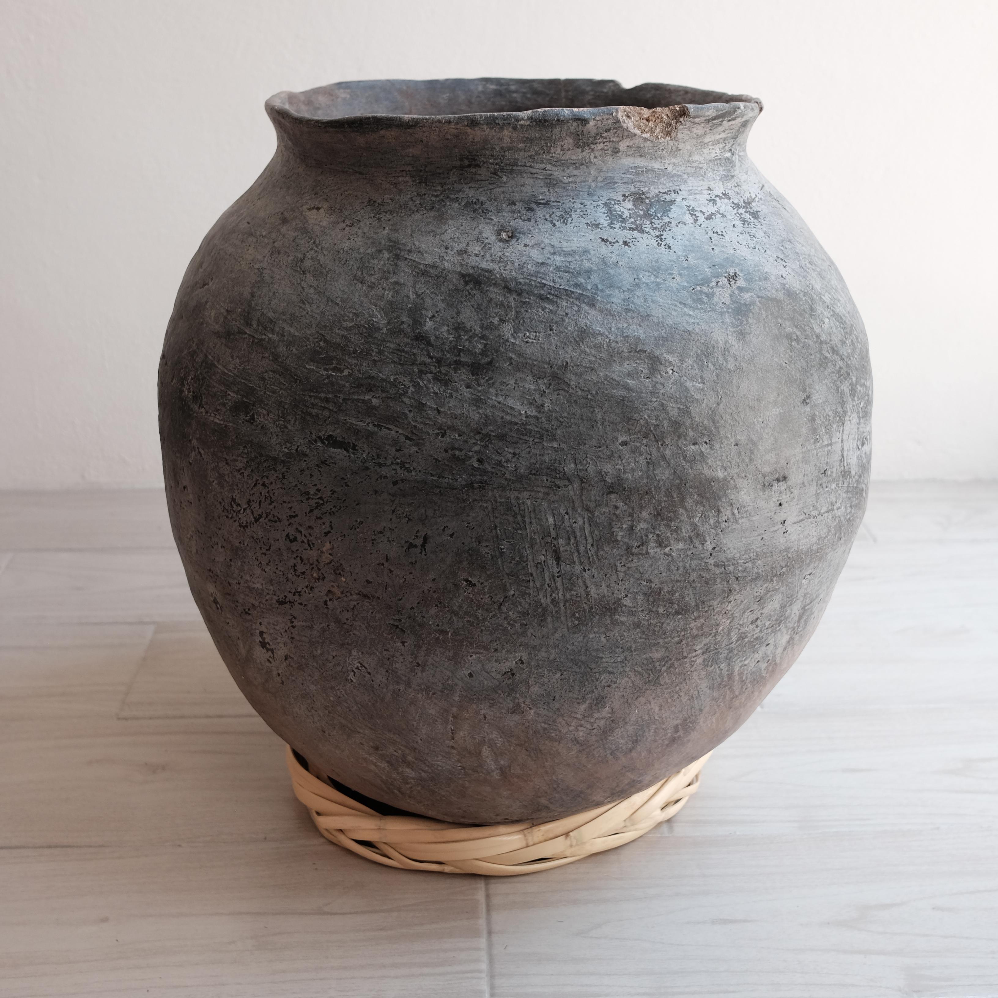 Primitive Styled Pot from Oaxaca In Distressed Condition In San Miguel de Allende, Guanajuato