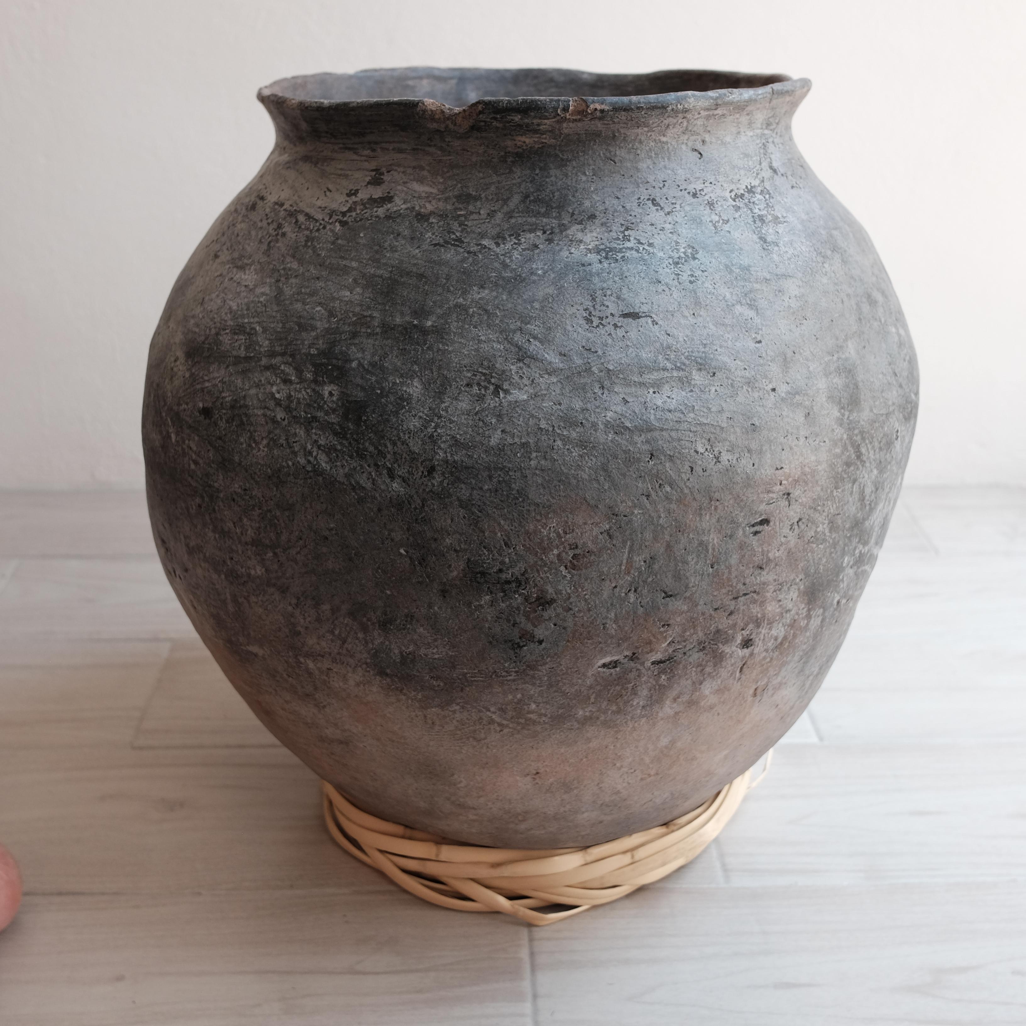 Mid-20th Century Primitive Styled Pot from Oaxaca