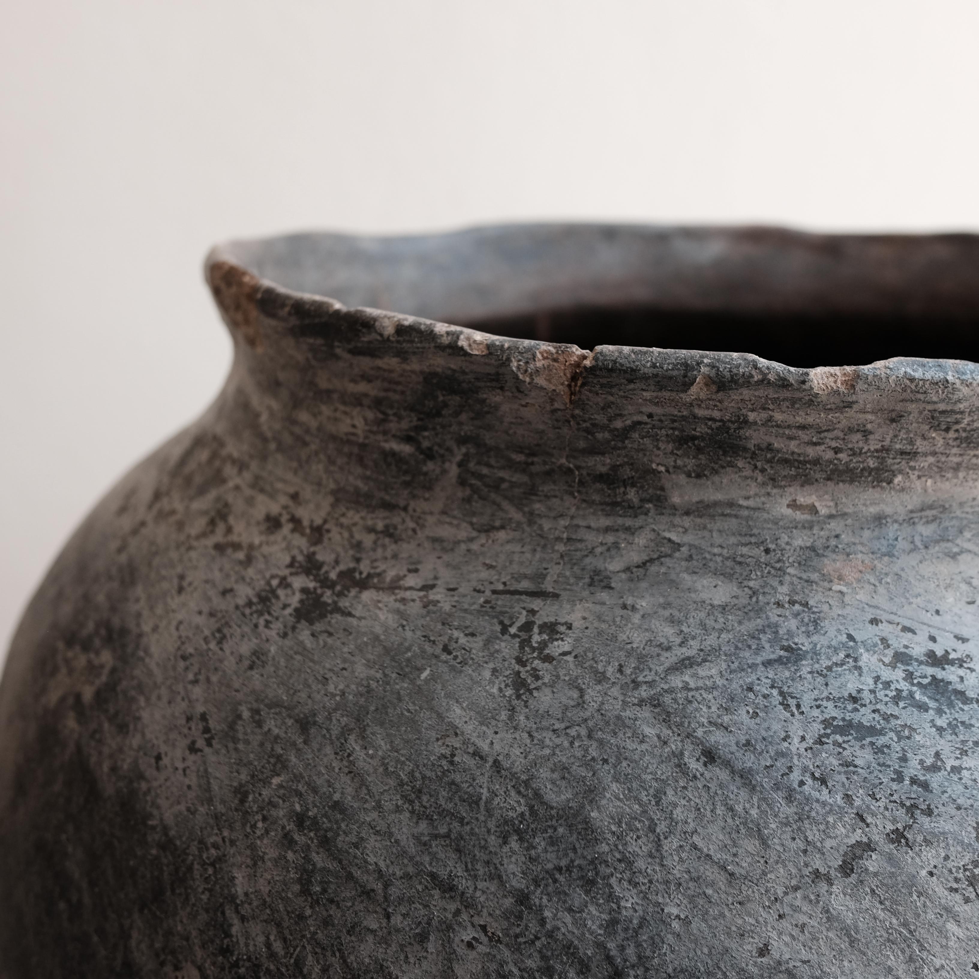 Clay Primitive Styled Pot from Oaxaca