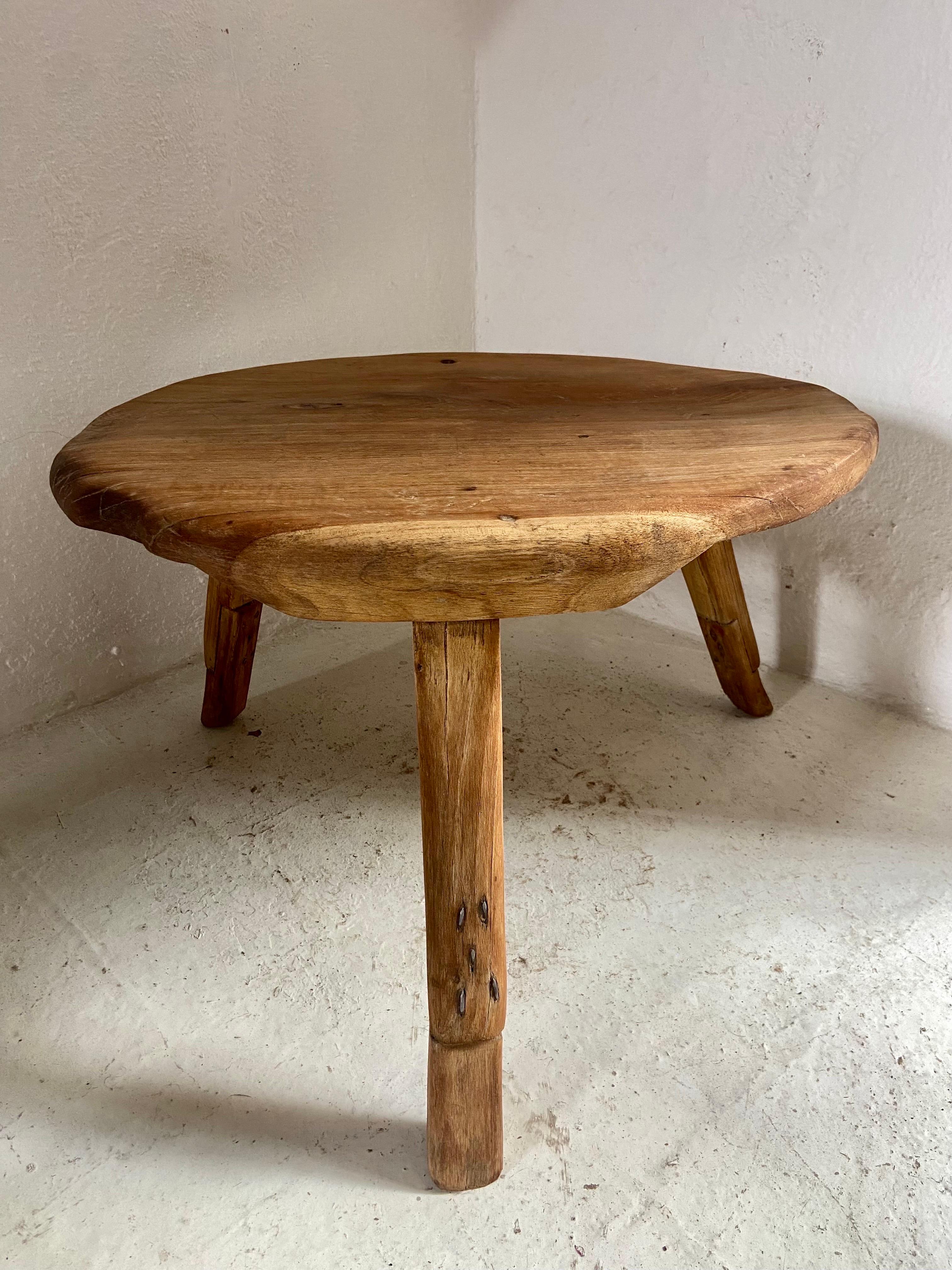 Primitive Styled Round Table From Yucatan, Mexico, Circa 1970´s 4