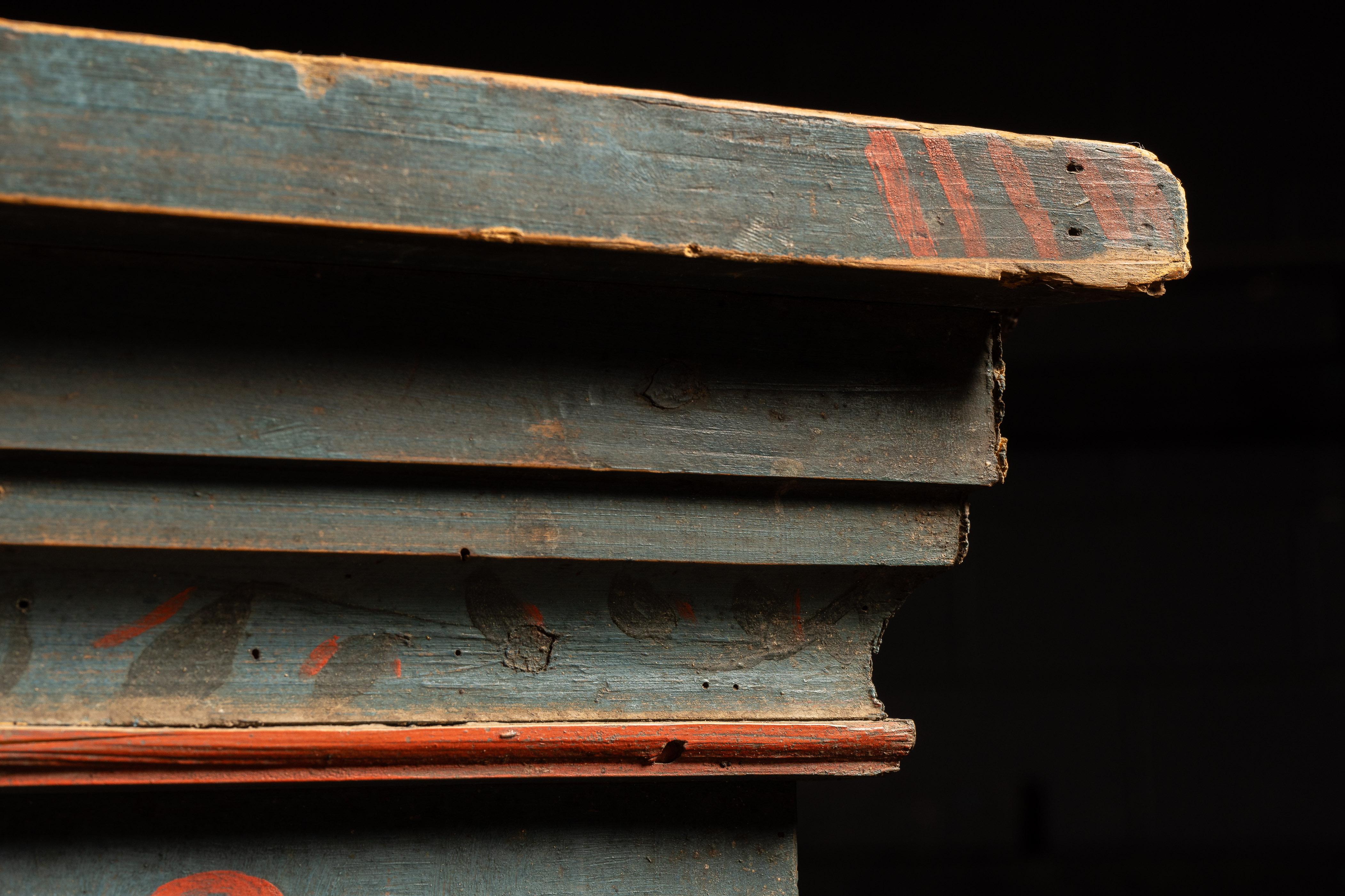Rustic Swedish Cabinet in Blue For Sale 3