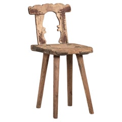 Schwedischer primitiver schwedischer Stuhl aus Resten roter Originallackierung
