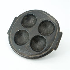 Scultura in rilievo africana in pietra nera, piatto ciotola posacenere