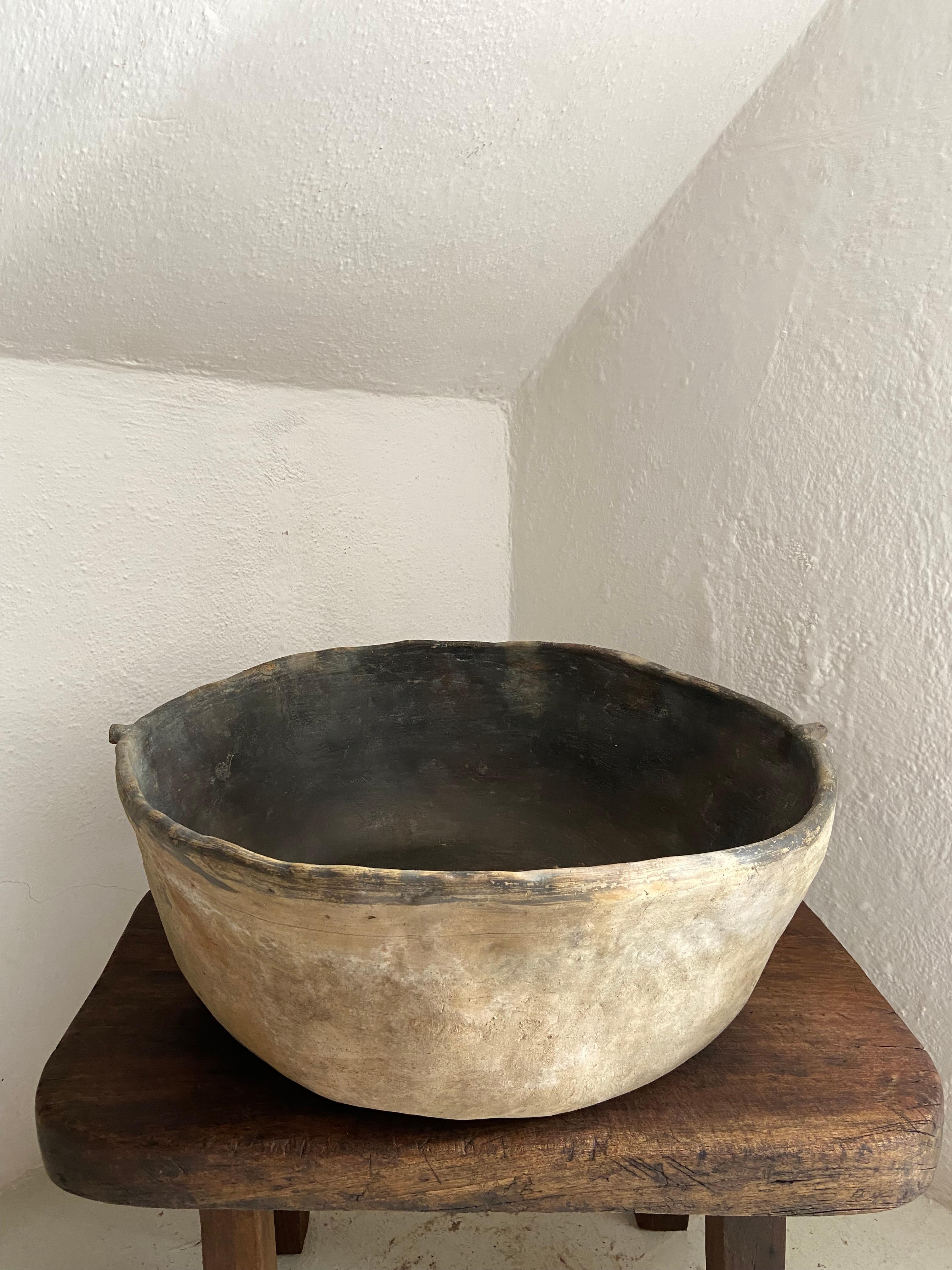 Primitive Terracotta Bowl by Artefakto In New Condition For Sale In Geneve, CH
