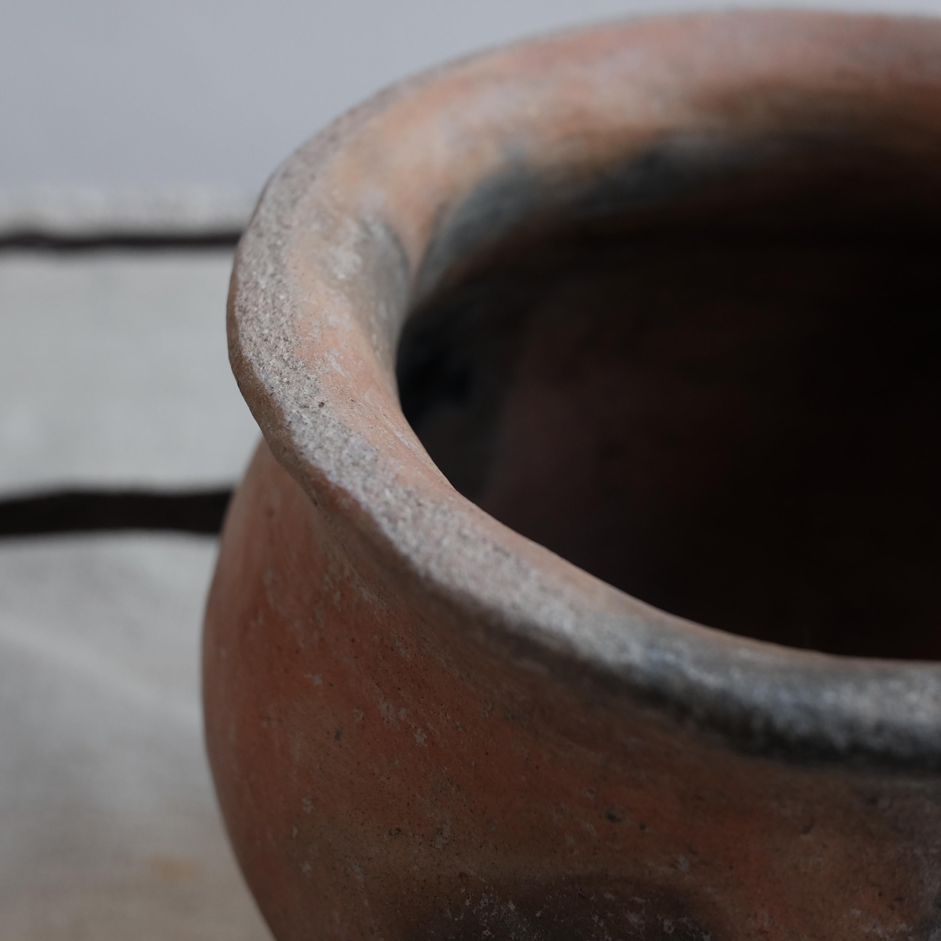 Primitive Terracotta Pot from Oaxaca, Mexico 1