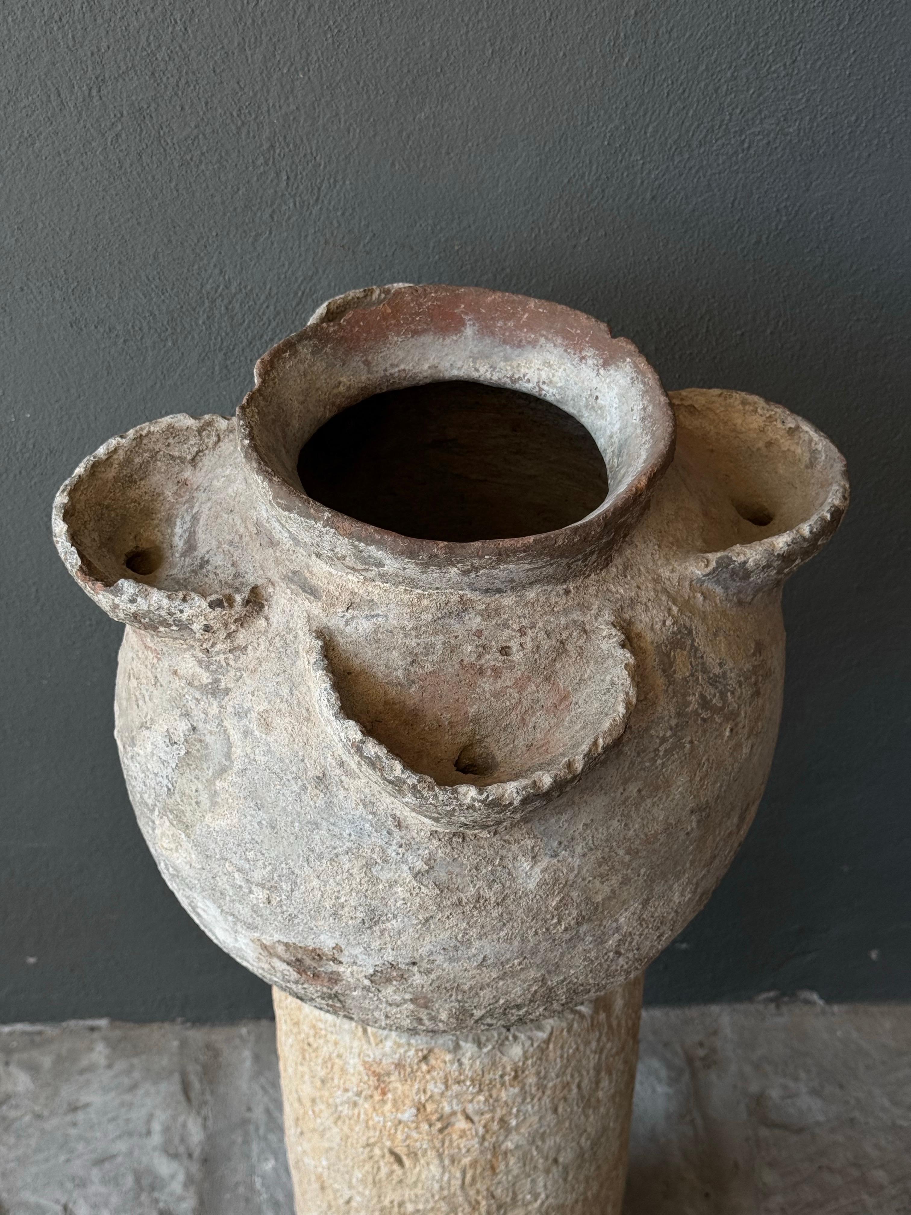 Fait main Pot à eau primitif en terre cuite du centre du Mexique, début du 20e siècle en vente