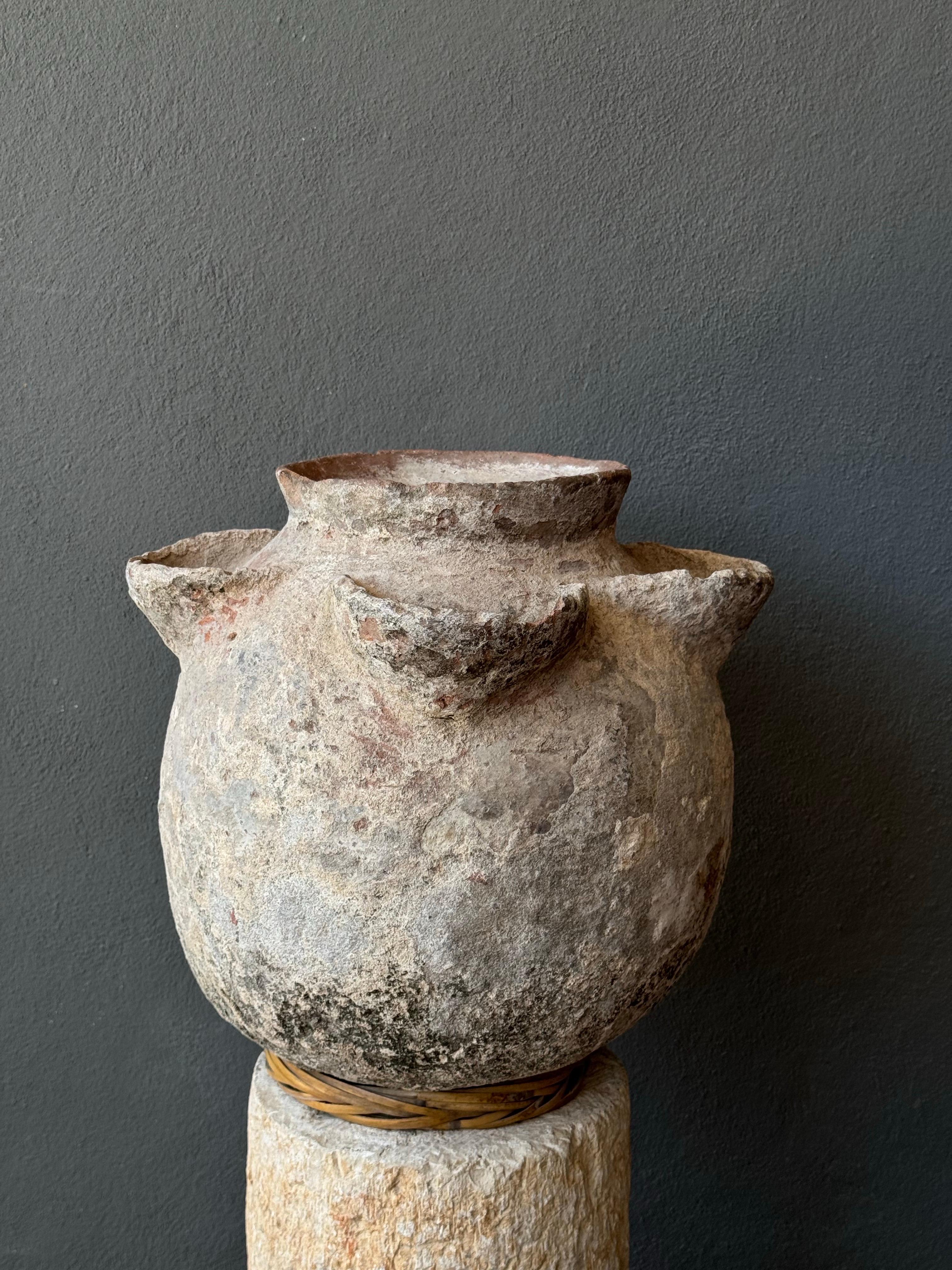 Céramique Pot à eau primitif en terre cuite du centre du Mexique, début du 20e siècle en vente