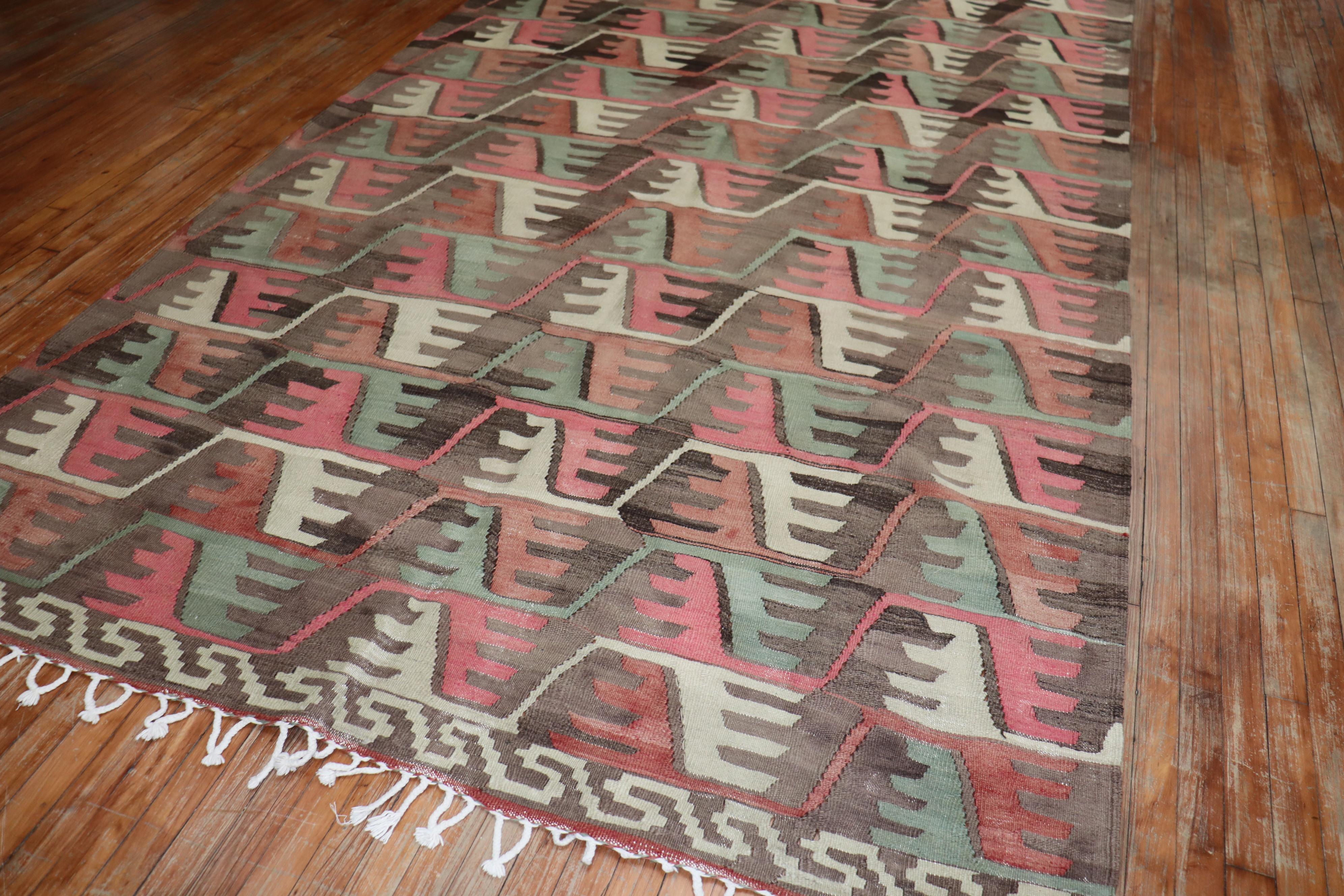 Primitive Tribal Rustic Turkish Kilim In Good Condition For Sale In New York, NY
