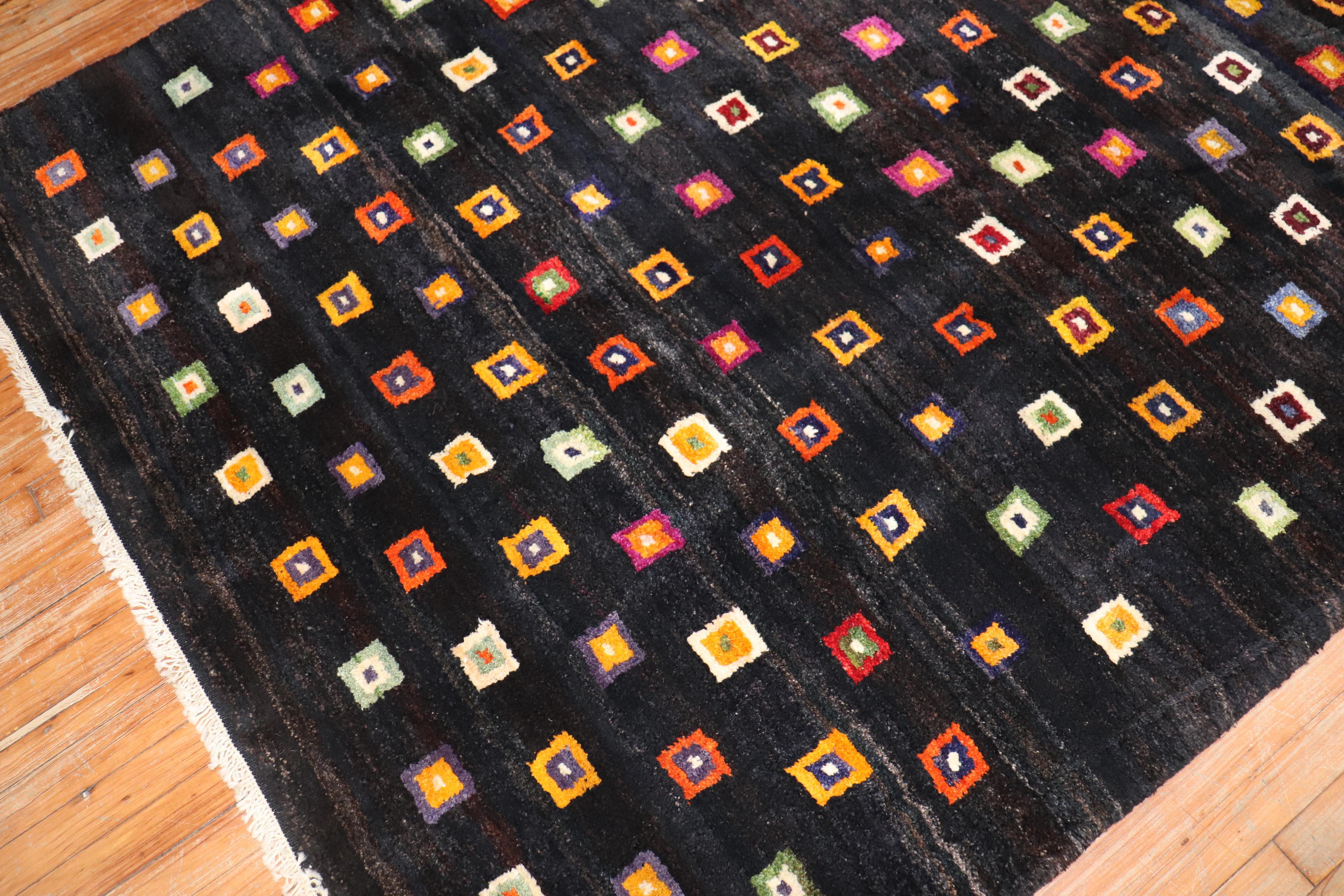 Primitive Turkish Contemporary Box Square Pattern Rug In Excellent Condition For Sale In New York, NY