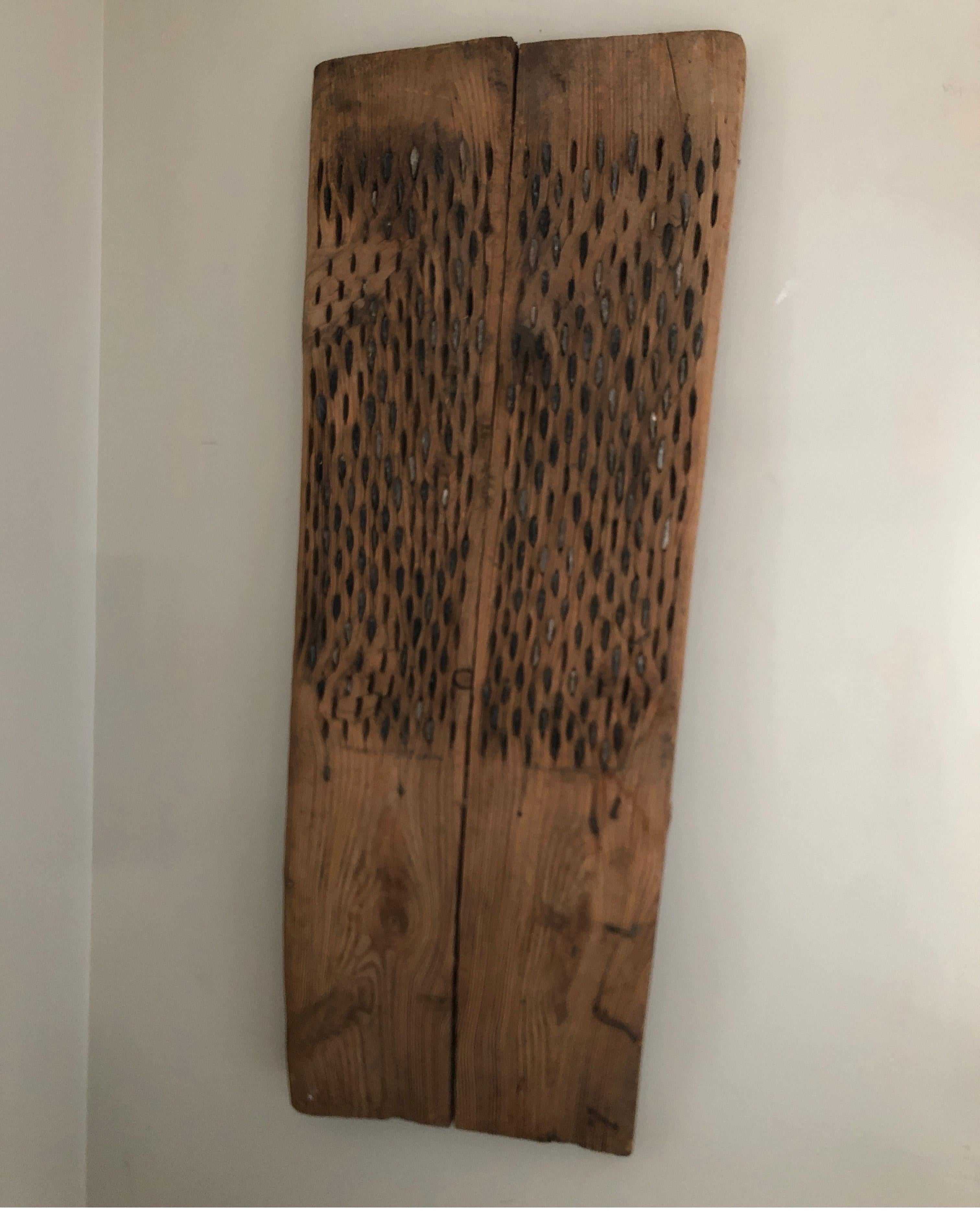 XX secolo Trebbiatrice primitiva turca in legno e pietra in vendita