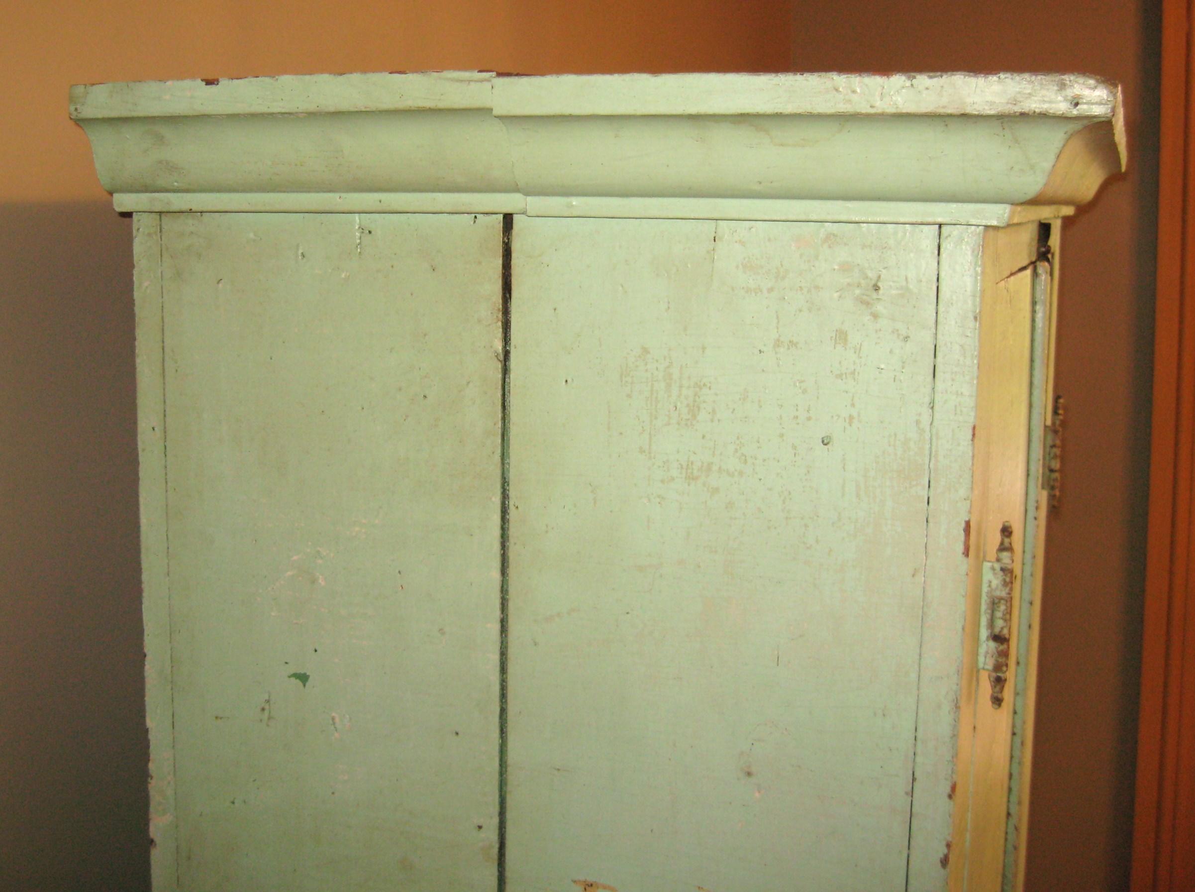 Primitive Two-Door Farm House Rustic Green Jelly Cupboard, 1920s In Good Condition In Wallkill, NY