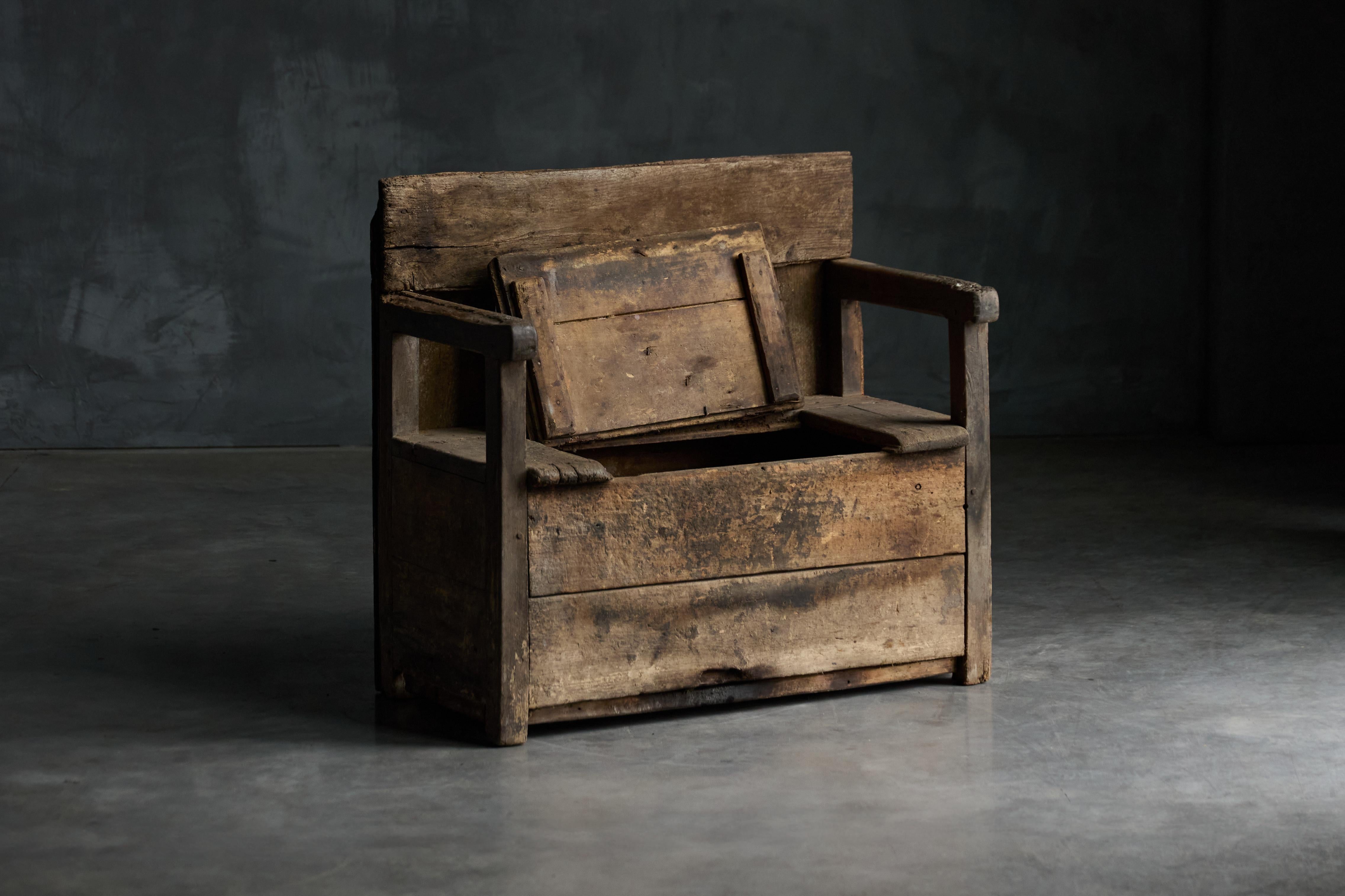 Français Banc rustique et rustique Wabi Sabi, France, 19ème siècle en vente