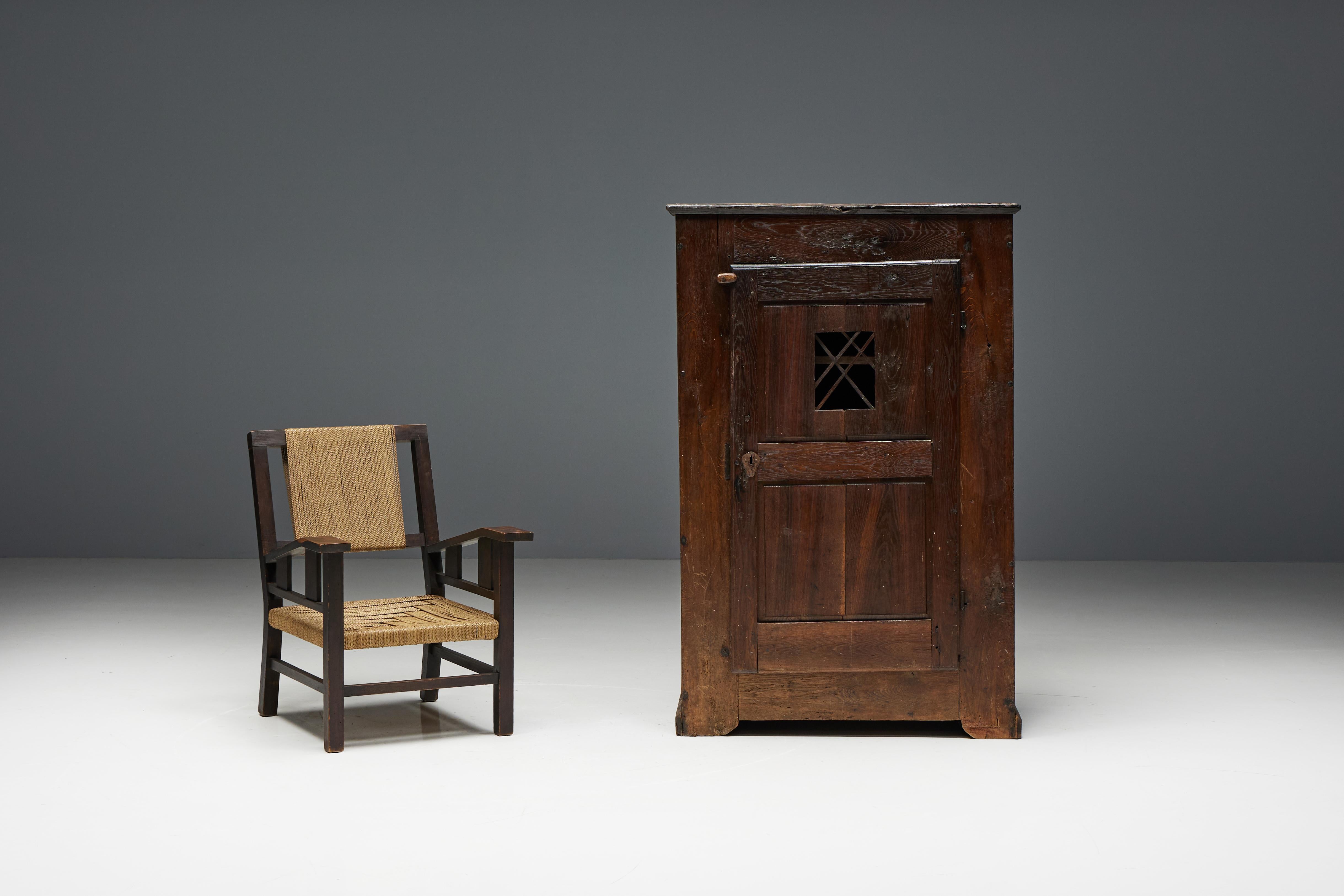 Gabinetto primitivo Wabi Sabi, Francia, XIX secolo In condizioni ottime in vendita a Antwerp, BE