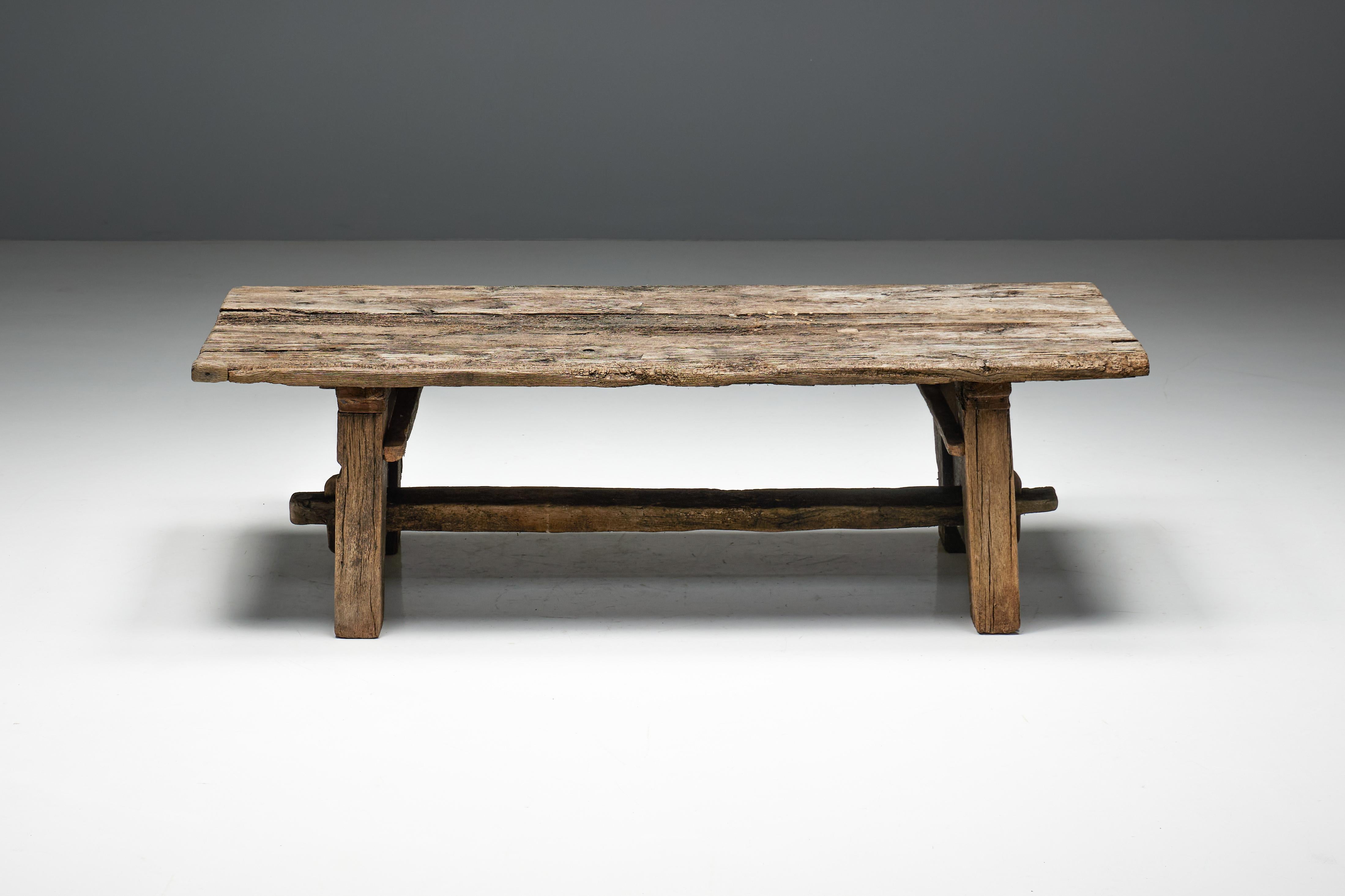 Table d'appoint primitive Wabi Sabi, France, 19ème siècle en vente 4
