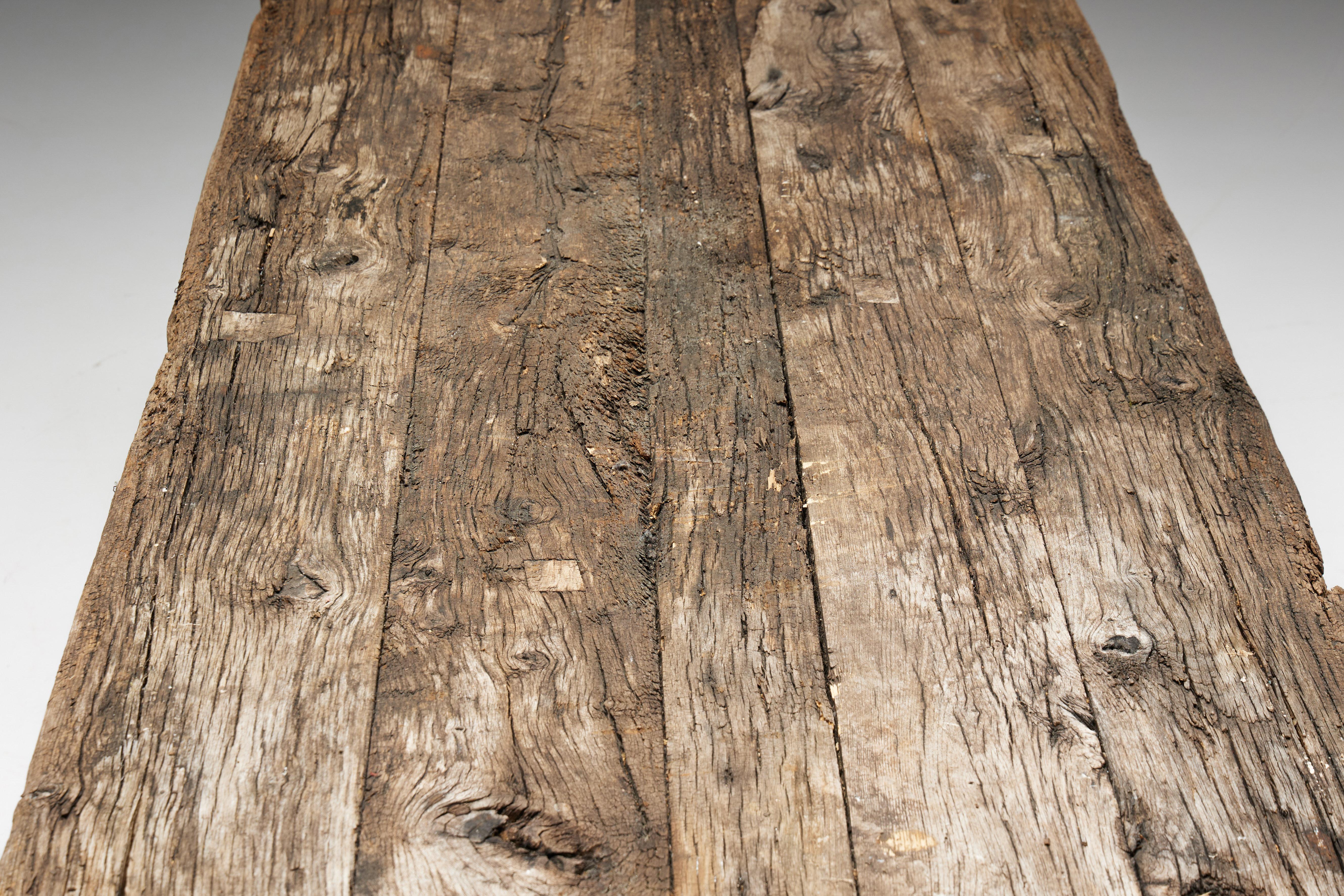 Table d'appoint primitive Wabi Sabi, France, 19ème siècle en vente 5