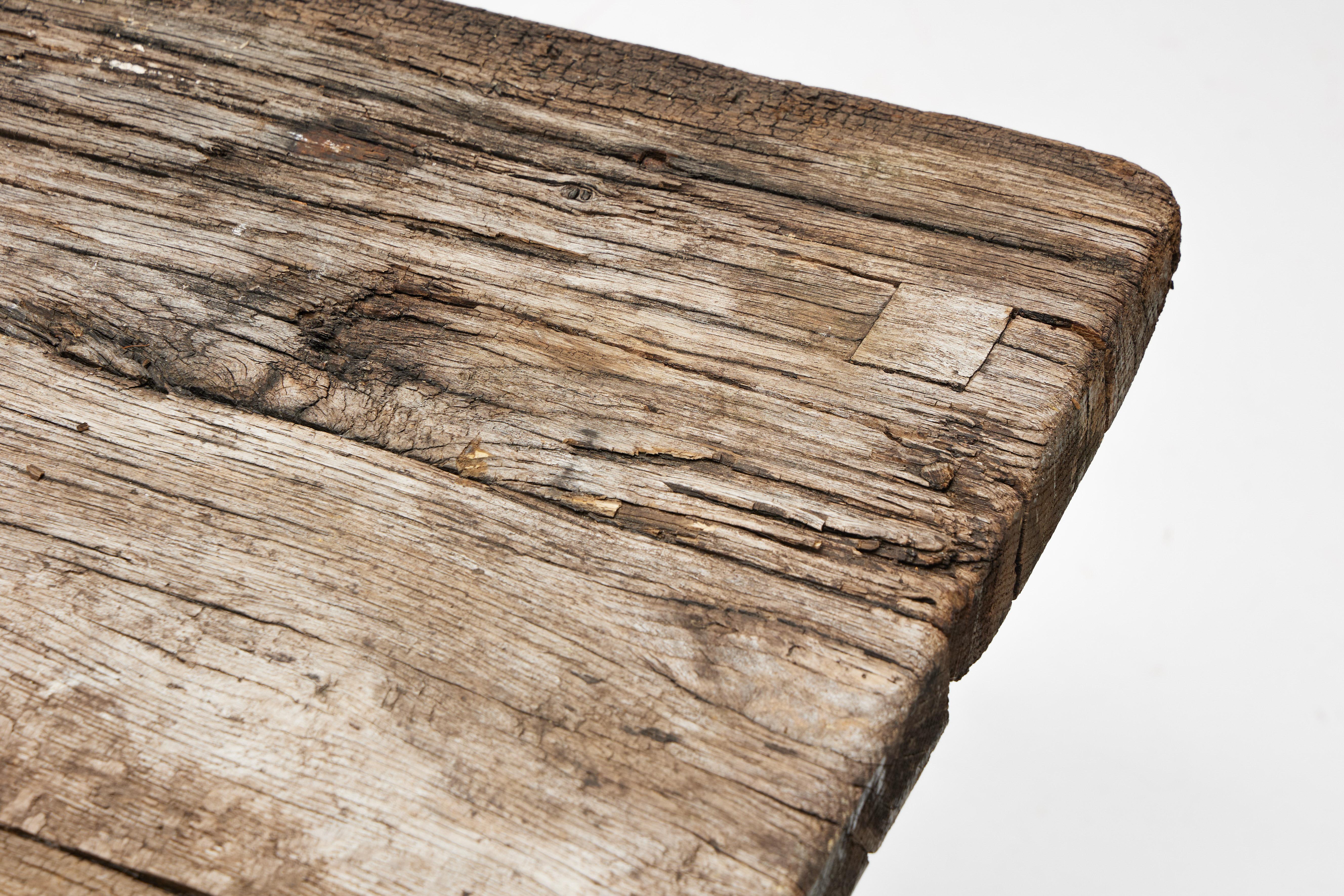 Table d'appoint primitive Wabi Sabi, France, 19ème siècle en vente 7