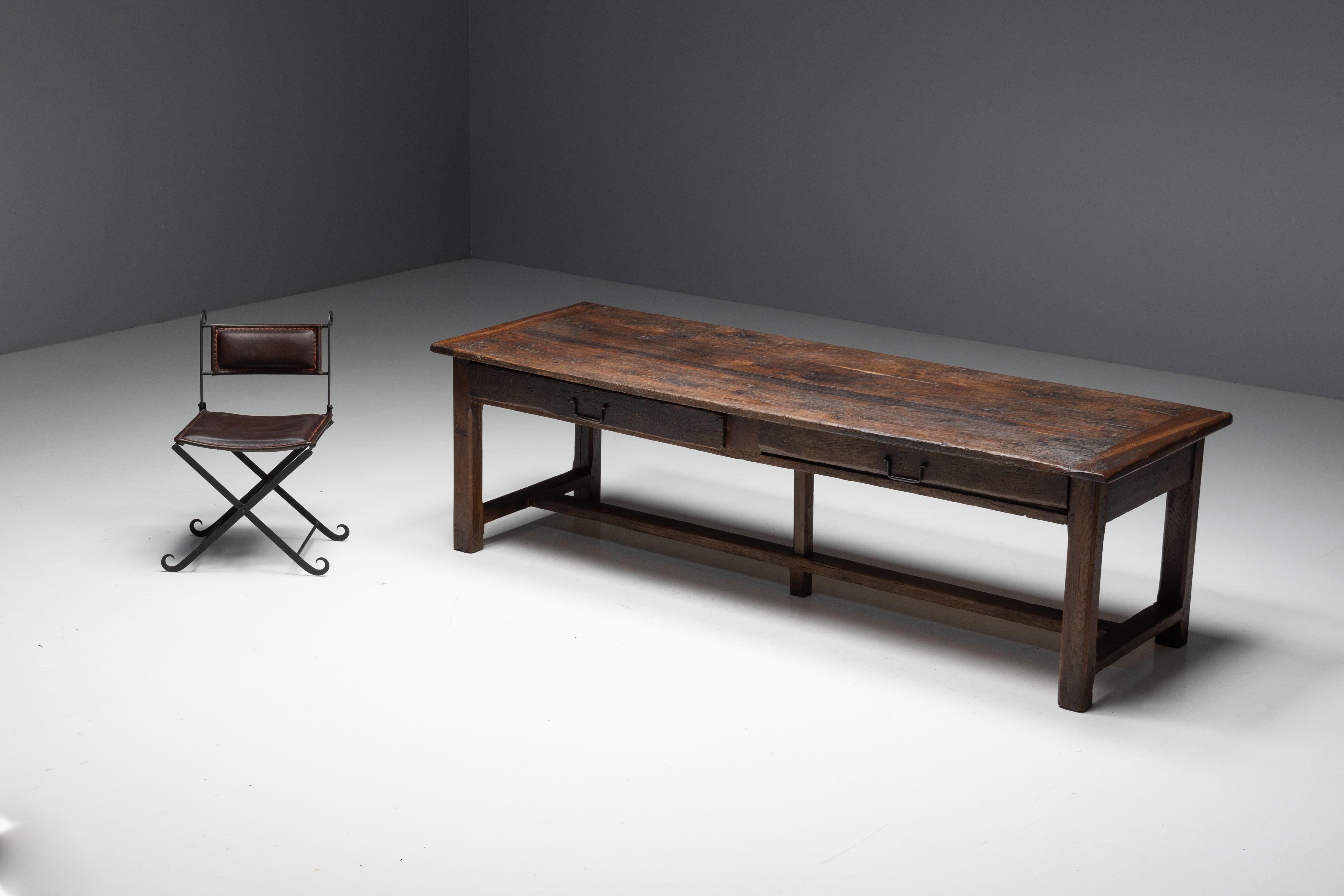 Rustique Table de salle à manger rustique Wabi Sabi, France, 19ème siècle en vente