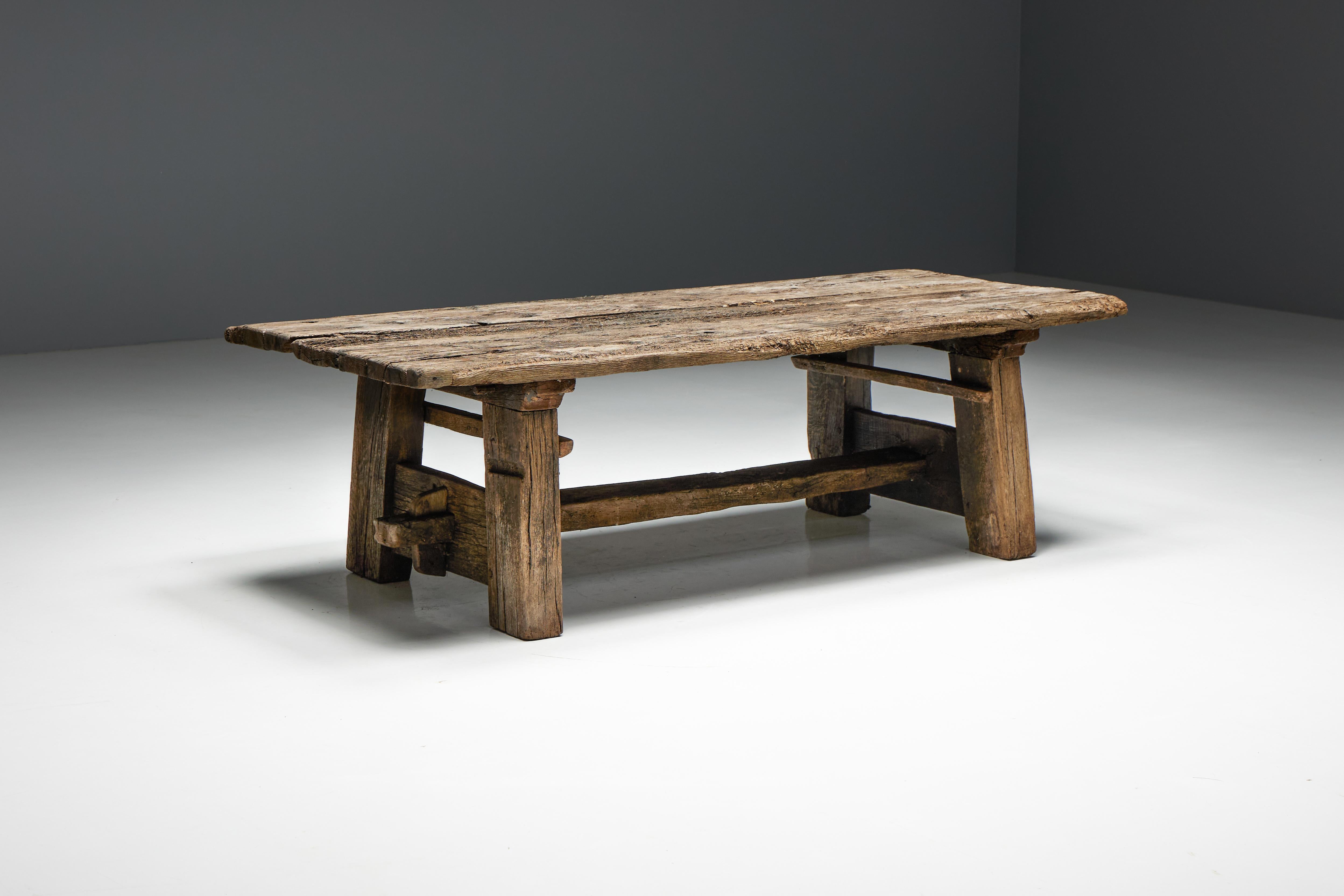 Table d'appoint primitive Wabi Sabi, France, 19ème siècle en vente 2