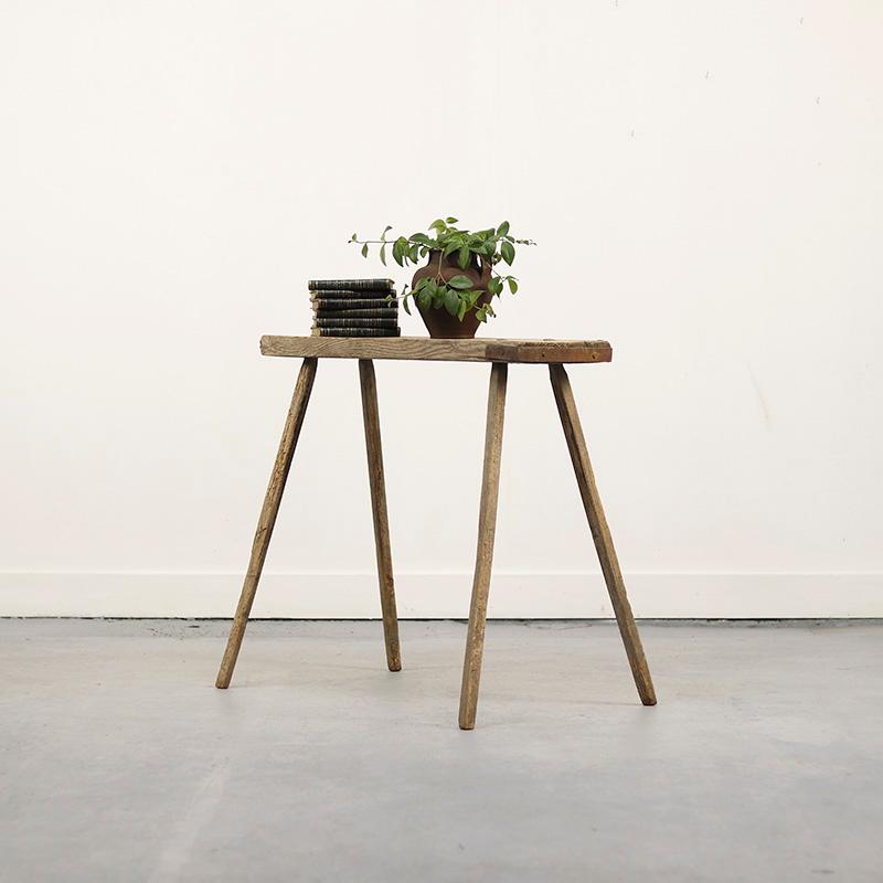 Fait main Primitive Wabi Sabi Pine Farmhouse Workbench / Side Table en vente