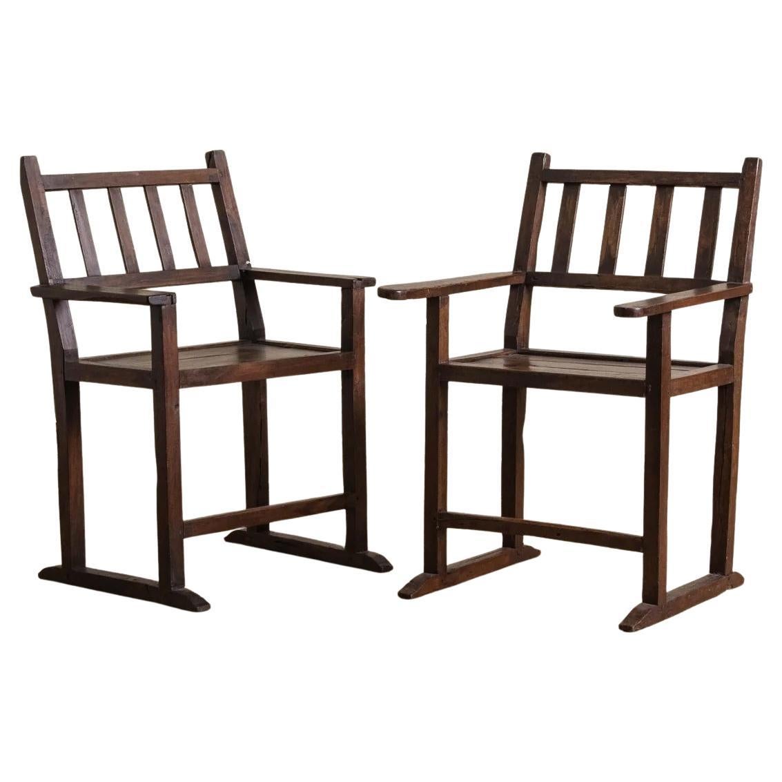 Paire de chaises d'appoint primitives Wabi Sabi en vente