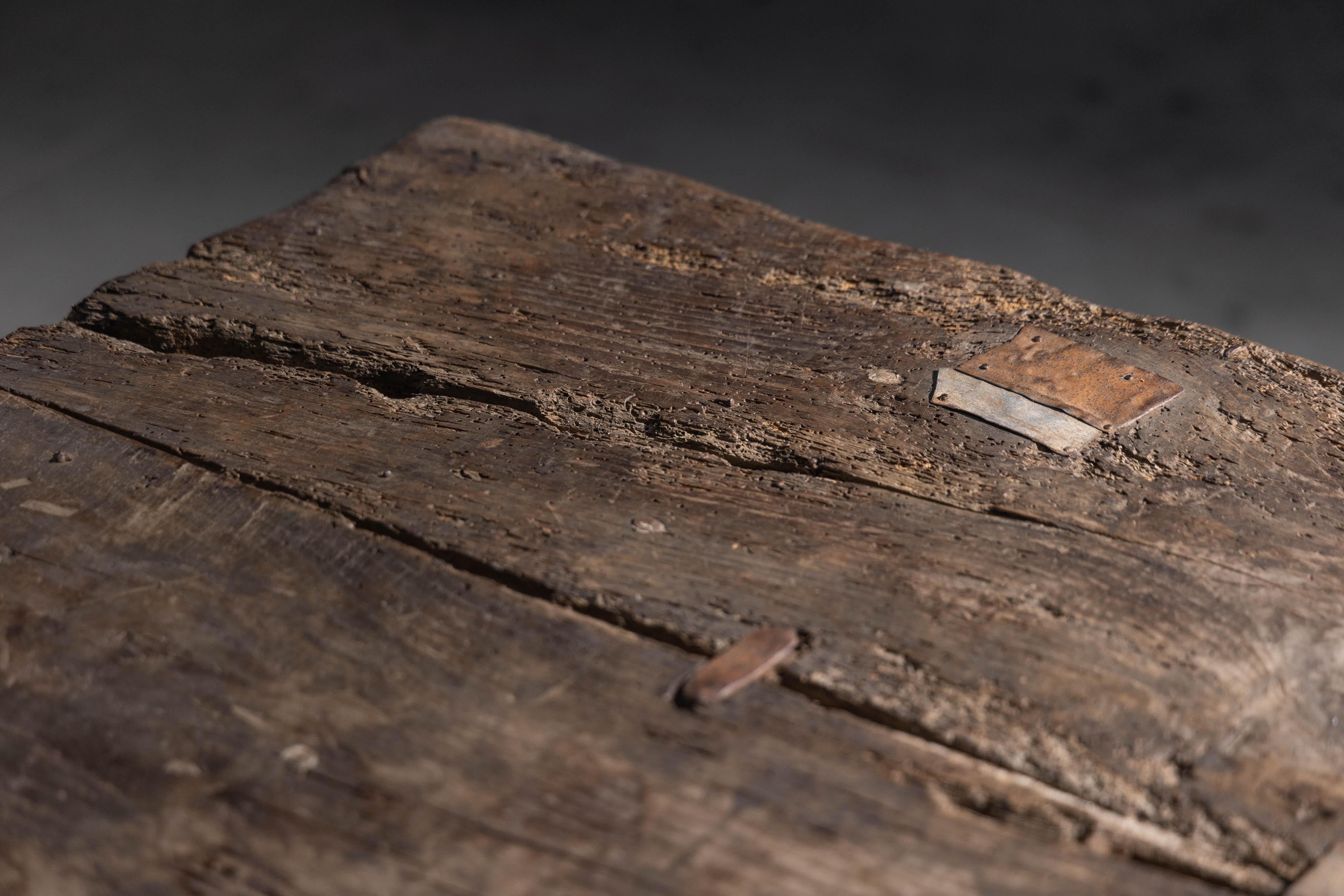 Table primitive Wabi Sabi, France, XIXe siècle en vente 3