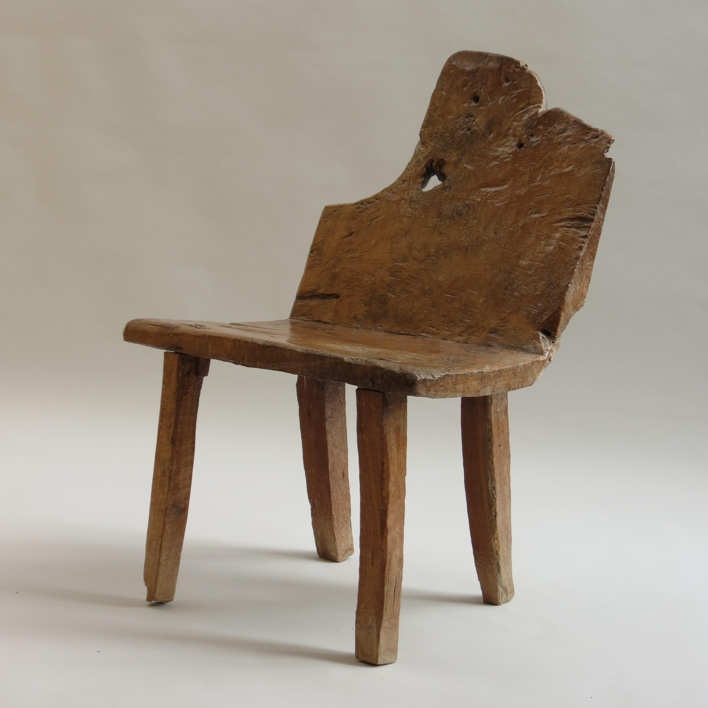Primitive Walnut Chair 19th Century English Wabi Sabi style Antique chair In Good Condition For Sale In Stow on the Wold, GB