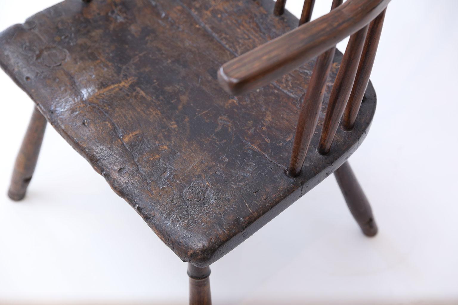 Primitive Windsor Chair In Good Condition In Houston, TX