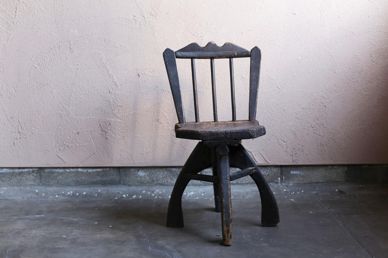 Meiji Primitive Wood Chair from Japan 1860s-1900s / Wabi Sabi Wooden Chair Mingei For Sale