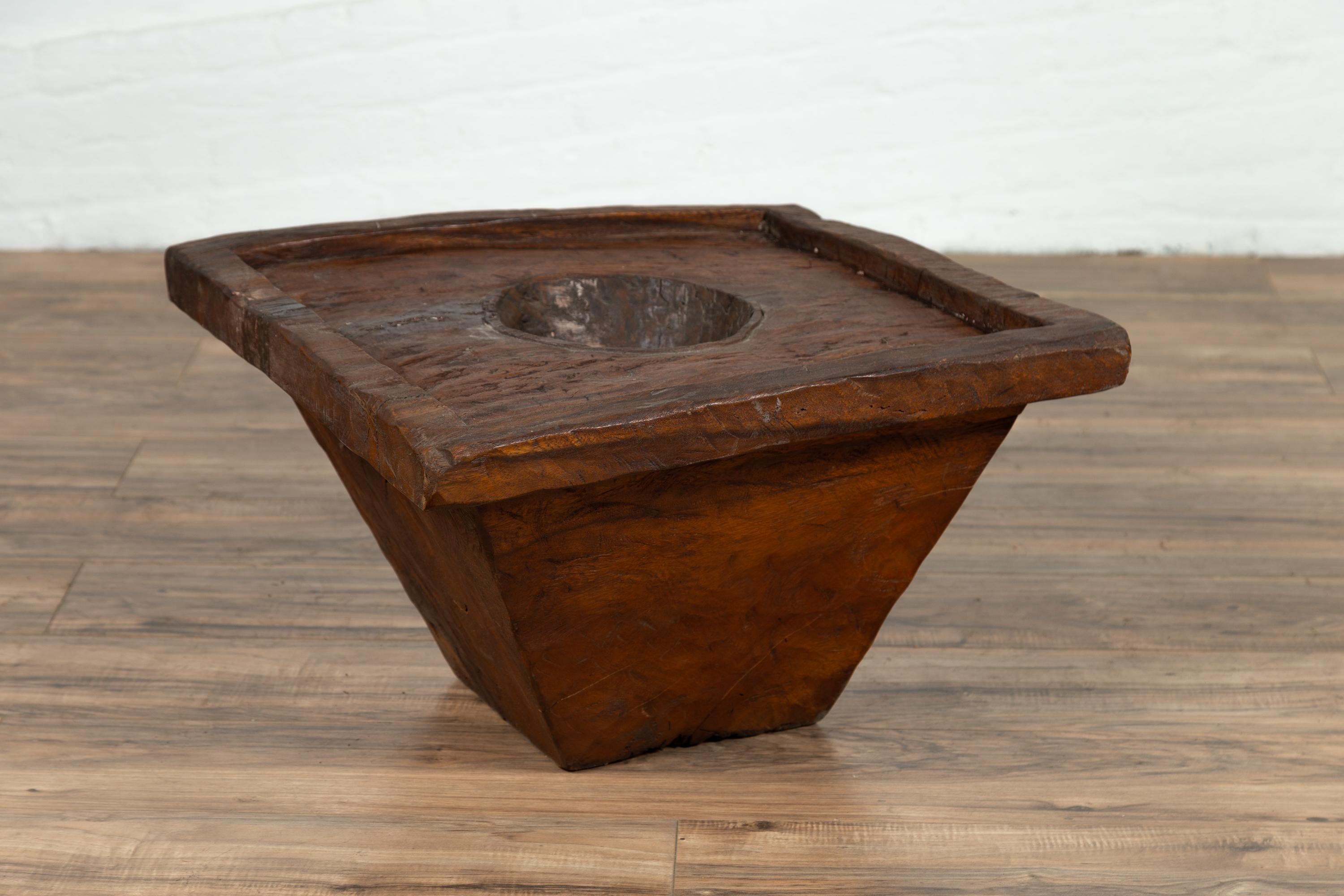 Wooden Indonesian Brown Mortar Planter from the Early 20th Century For Sale 3