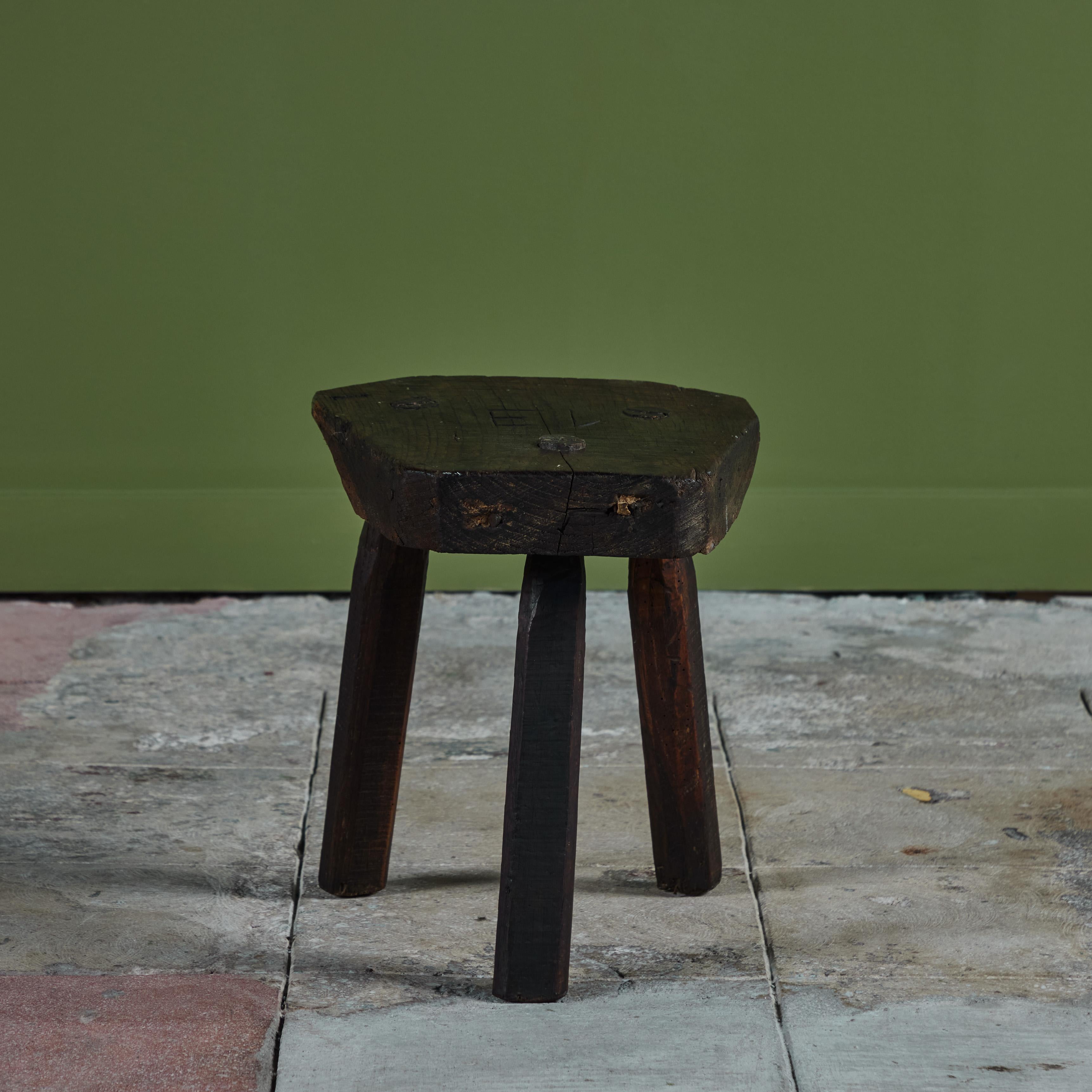 Primitive Wood Milking Stool In Good Condition For Sale In Los Angeles, CA