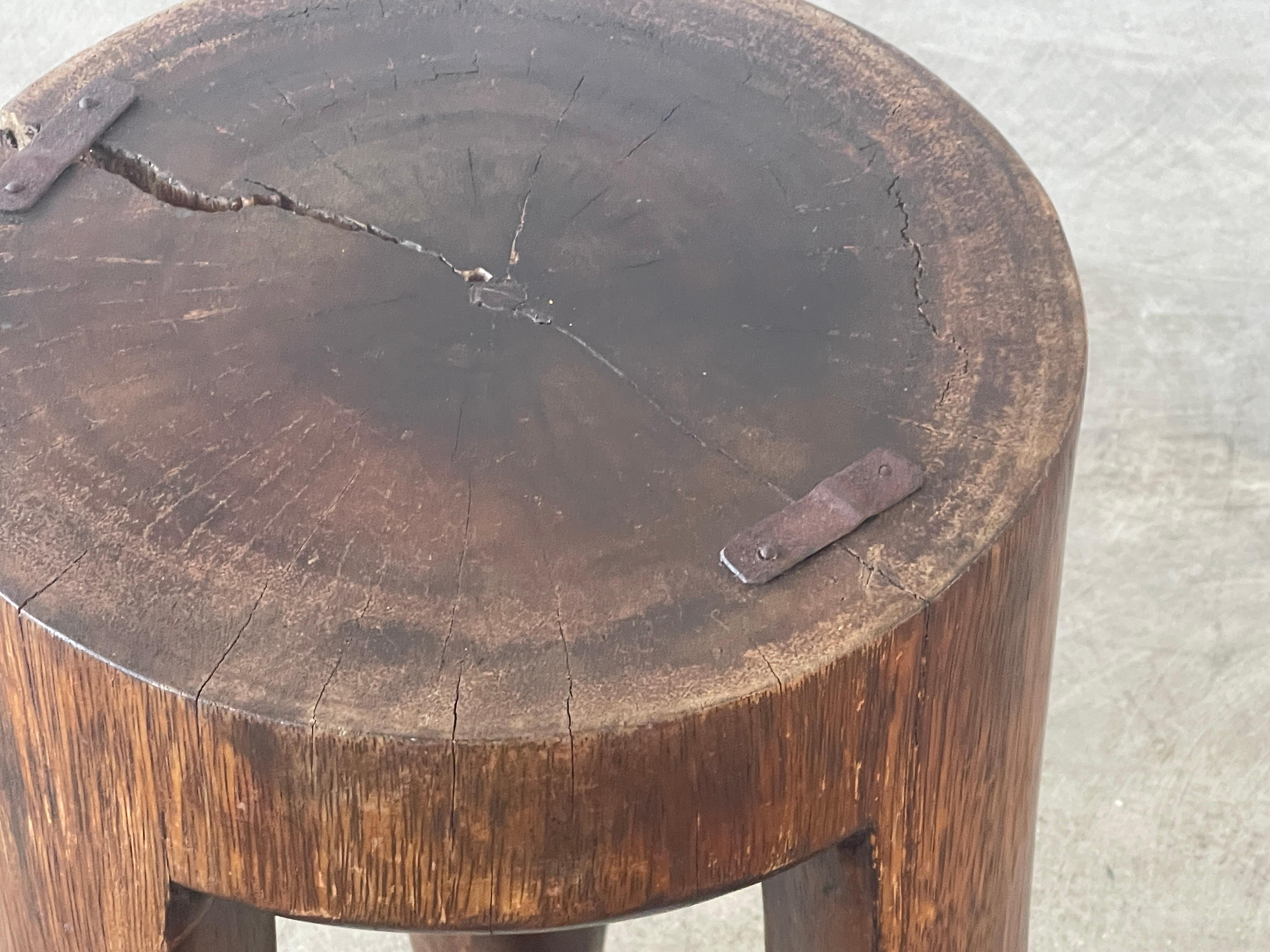 Primitive Wood Stool In Good Condition In Beverly Hills, CA
