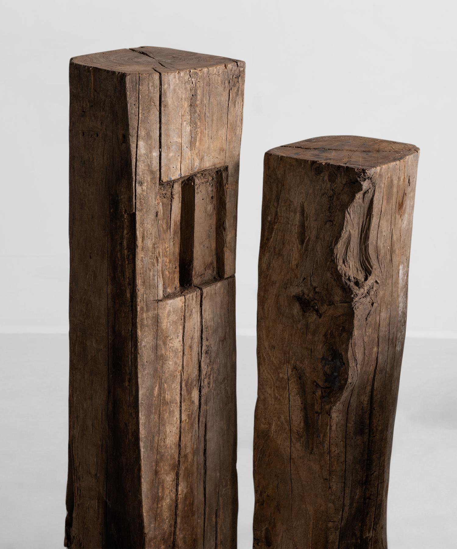 Large blocks of wood with varying patina.

Measures: 29