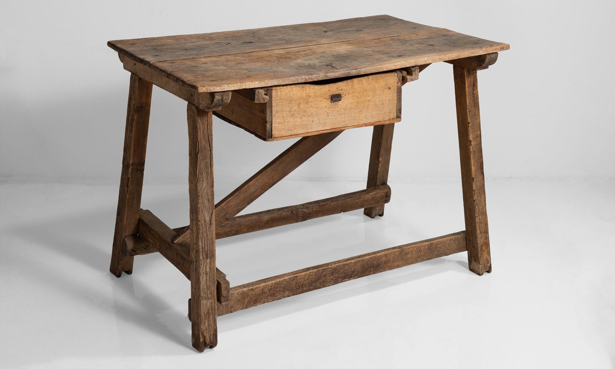 Primitive work table, Netherlands, 19th century.

Unique worktable with pullout drawer and asymmetrical construction.