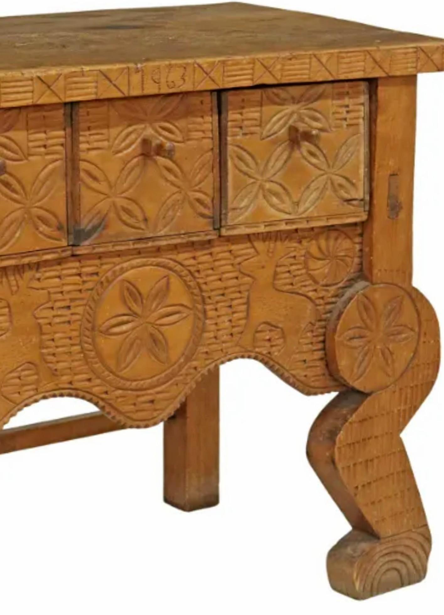 Hand-Carved Primitve Guatemalan Nahuala Hand Carved Console Table  For Sale