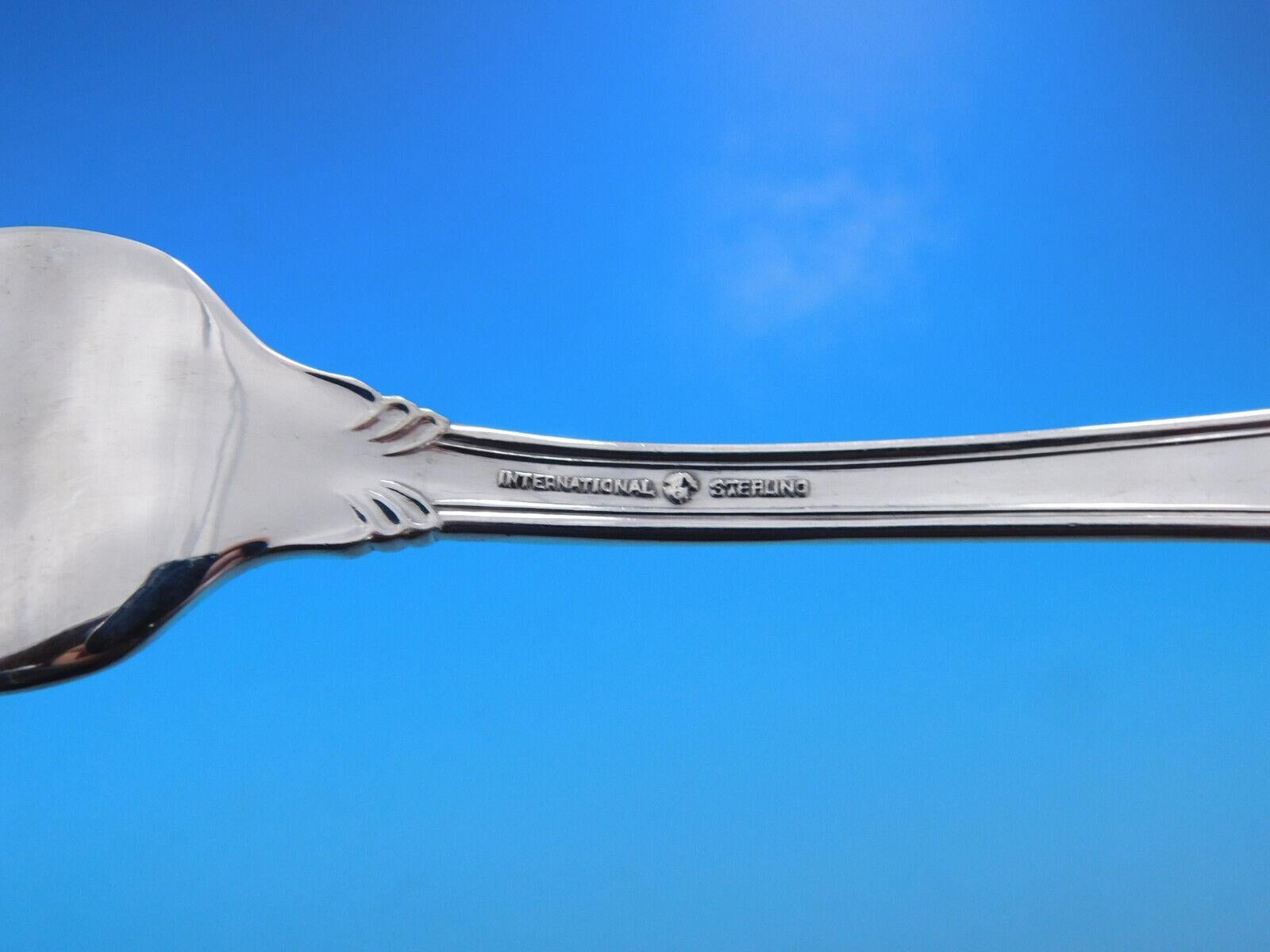 Argent sterling Primrose by International Sterling Silver Flatware Set for 8 Service 44 pcs en vente