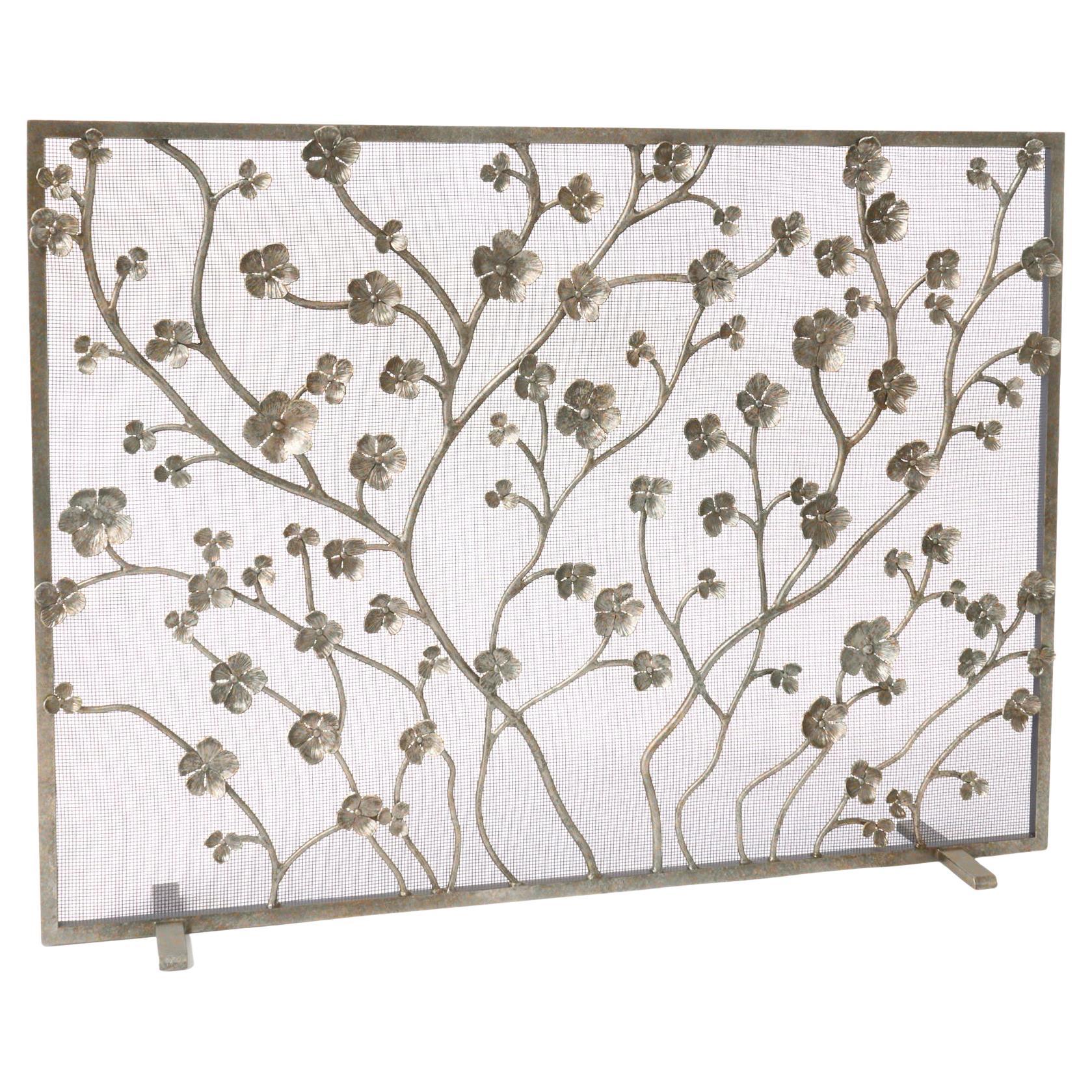 Paravento per caminetto Primrose Garden in argento invecchiato in vendita