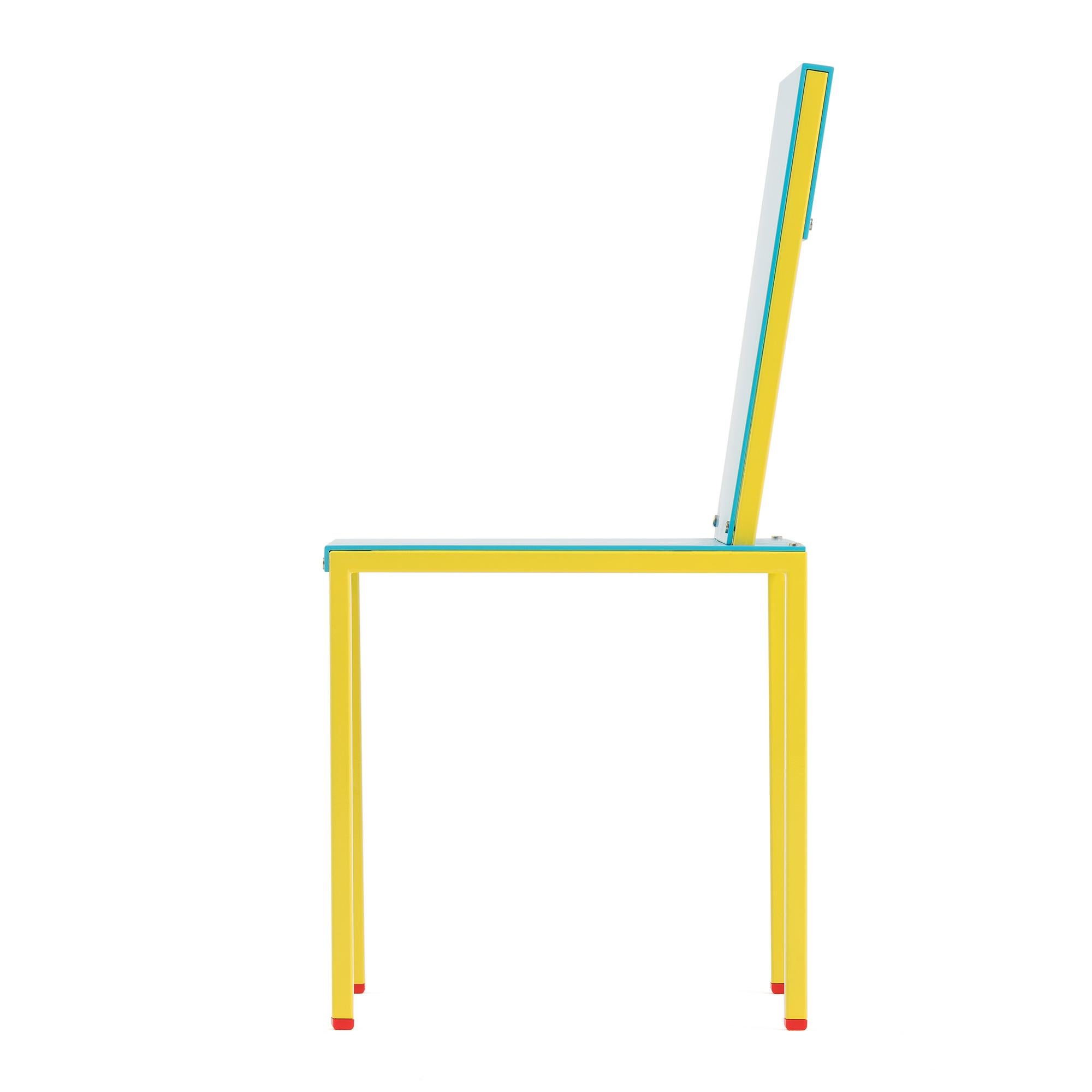 Sedia Primula in metallo e legno di George J. Sowden della collezione Post Design/Memphis

Informazioni aggiuntive:
Struttura in metallo verniciato, seduta e schienale in legno verniciato, piedi in gomma.
Collezione: Materialismo
Progettista: